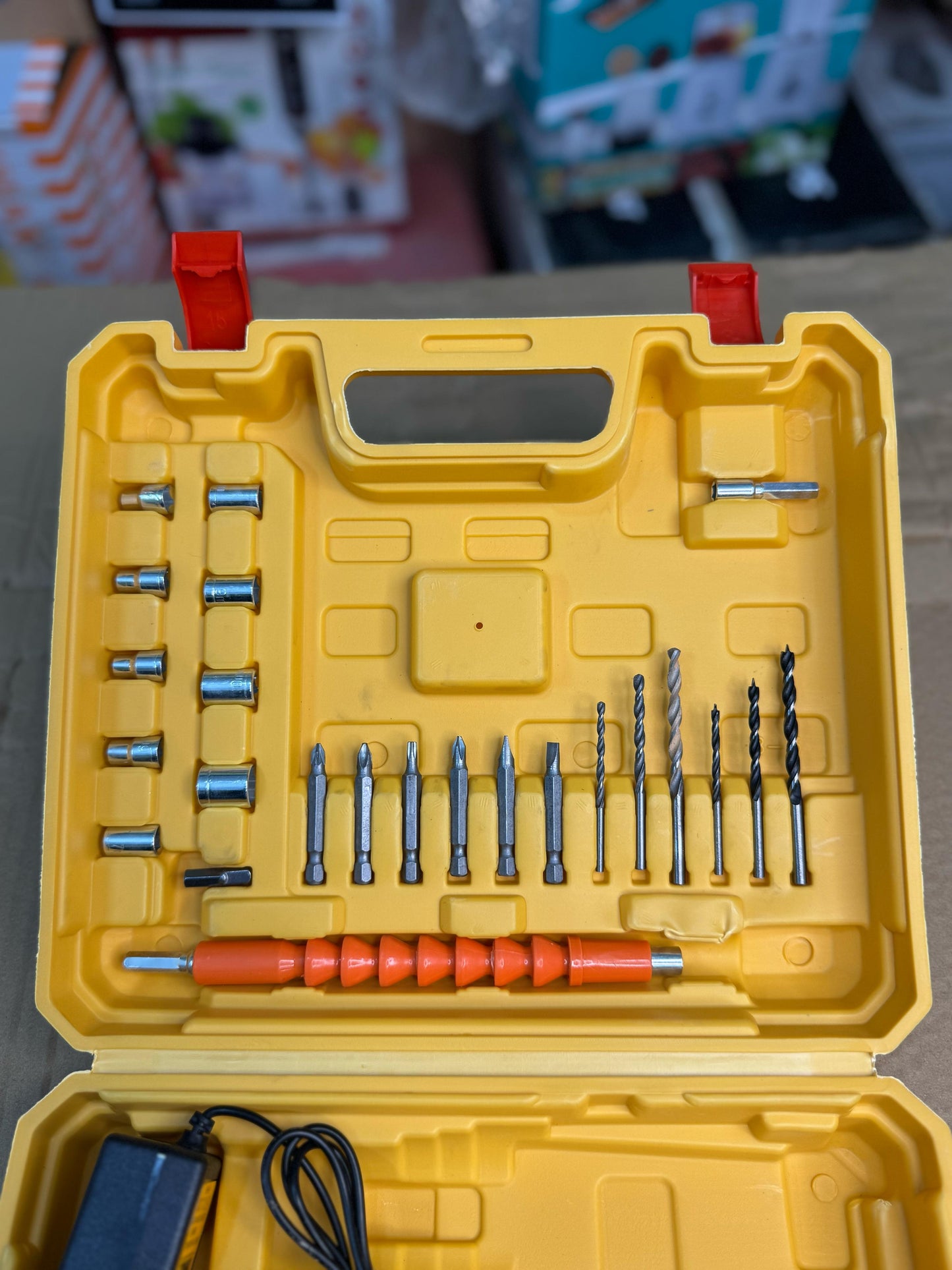 Dewalt brushless commercial drill machine set 36v