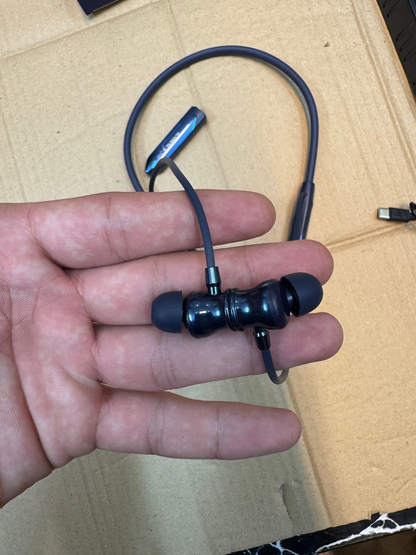 Wireless Sports Neckband EARPHONE Extra Battery Compatible with Android/iOS