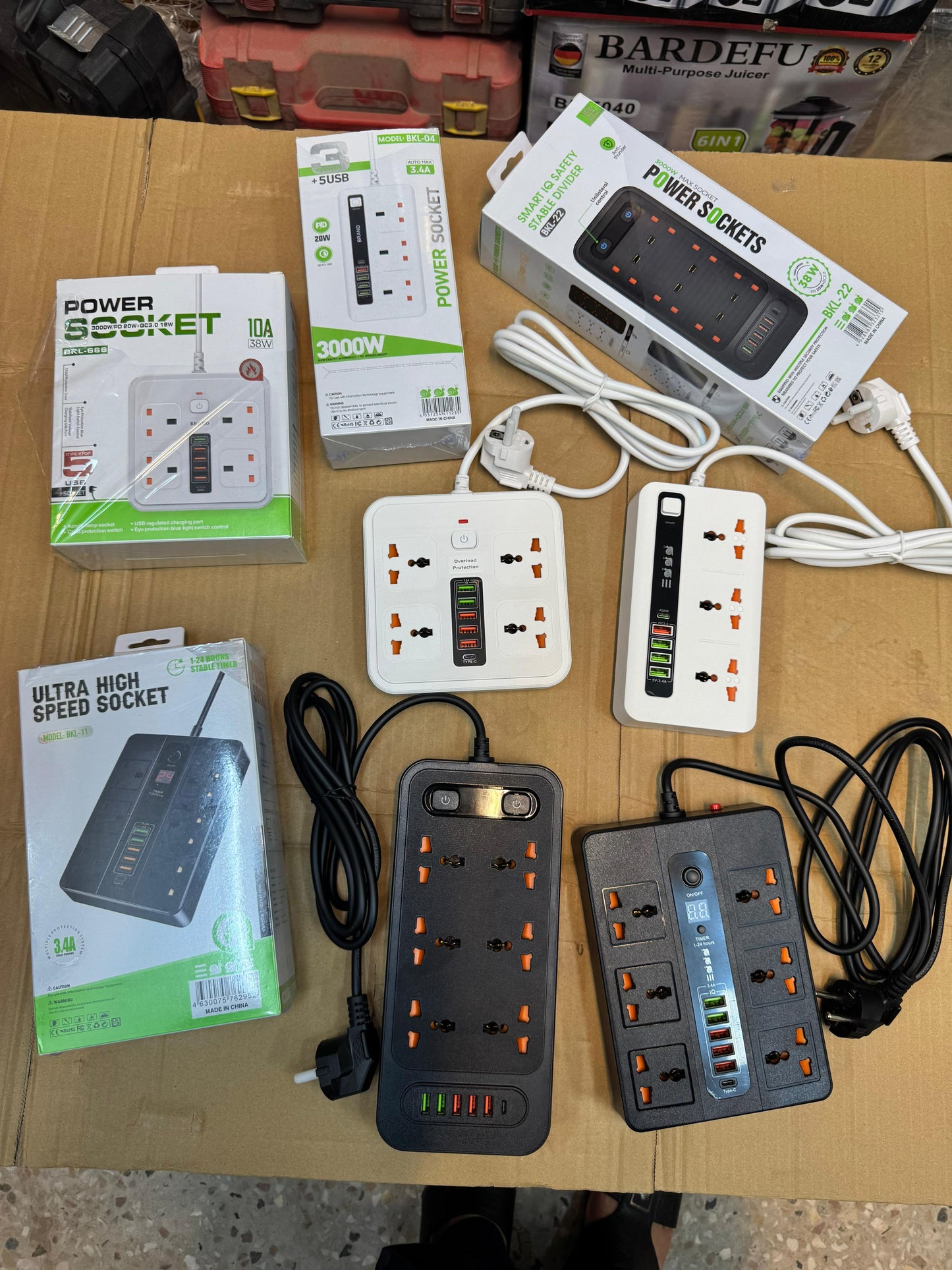 Good Quality Fireproof Extension Socket Board with USB Ports