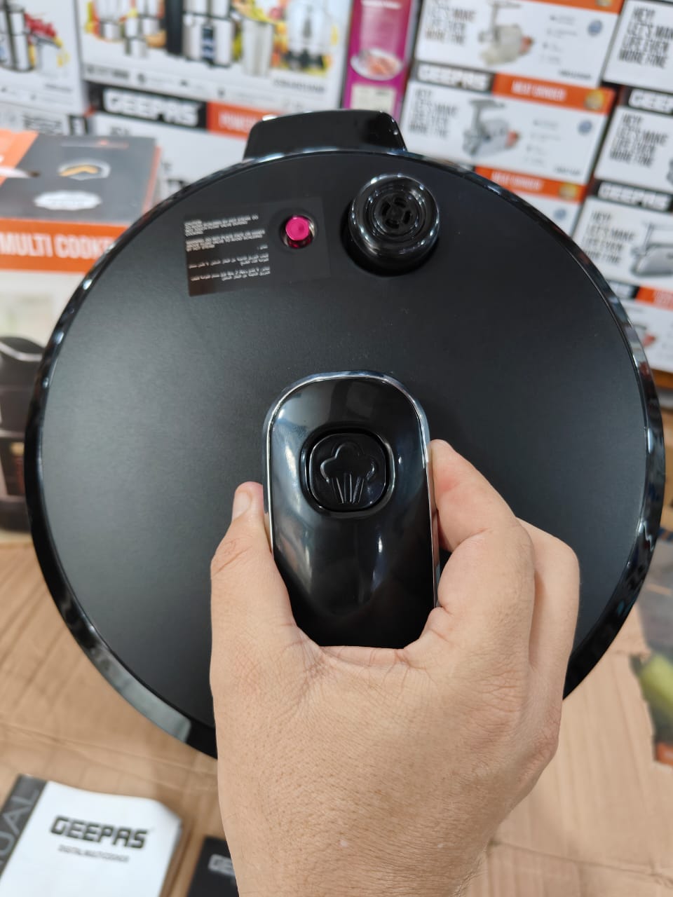 GEEPAS Digital multi cooker 35052