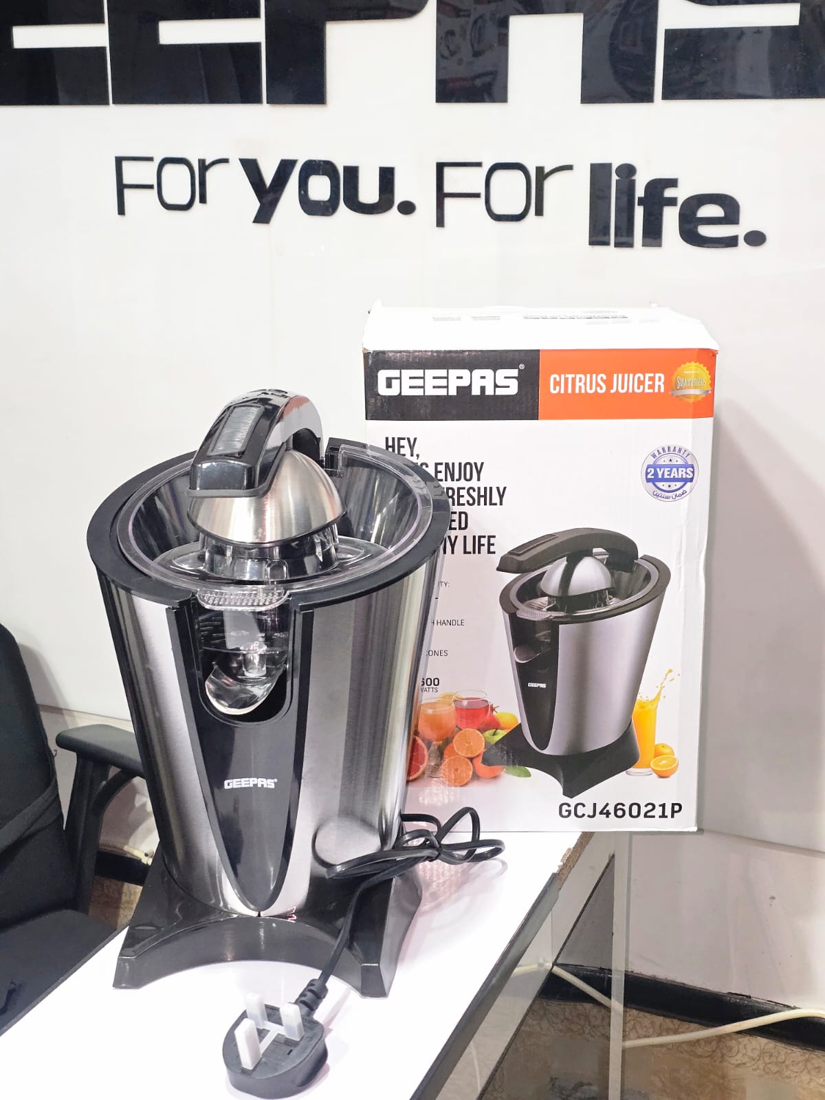 Geepas Stainless Steel Citrus Juicer