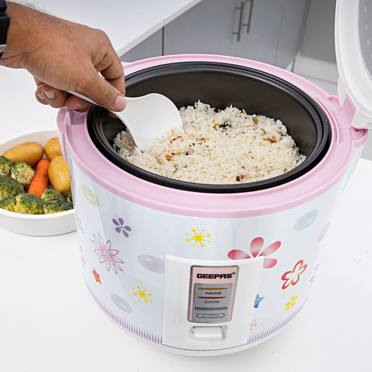 Geepas 3.2L Electric Rice Cooker GRC 4331