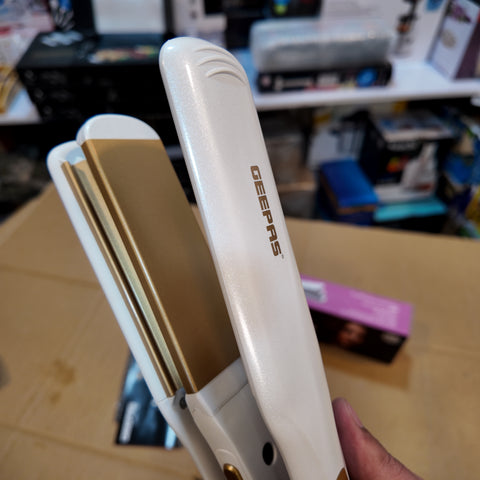 Geepas 2-in-1 Ceramic Hair Straightener GH8688