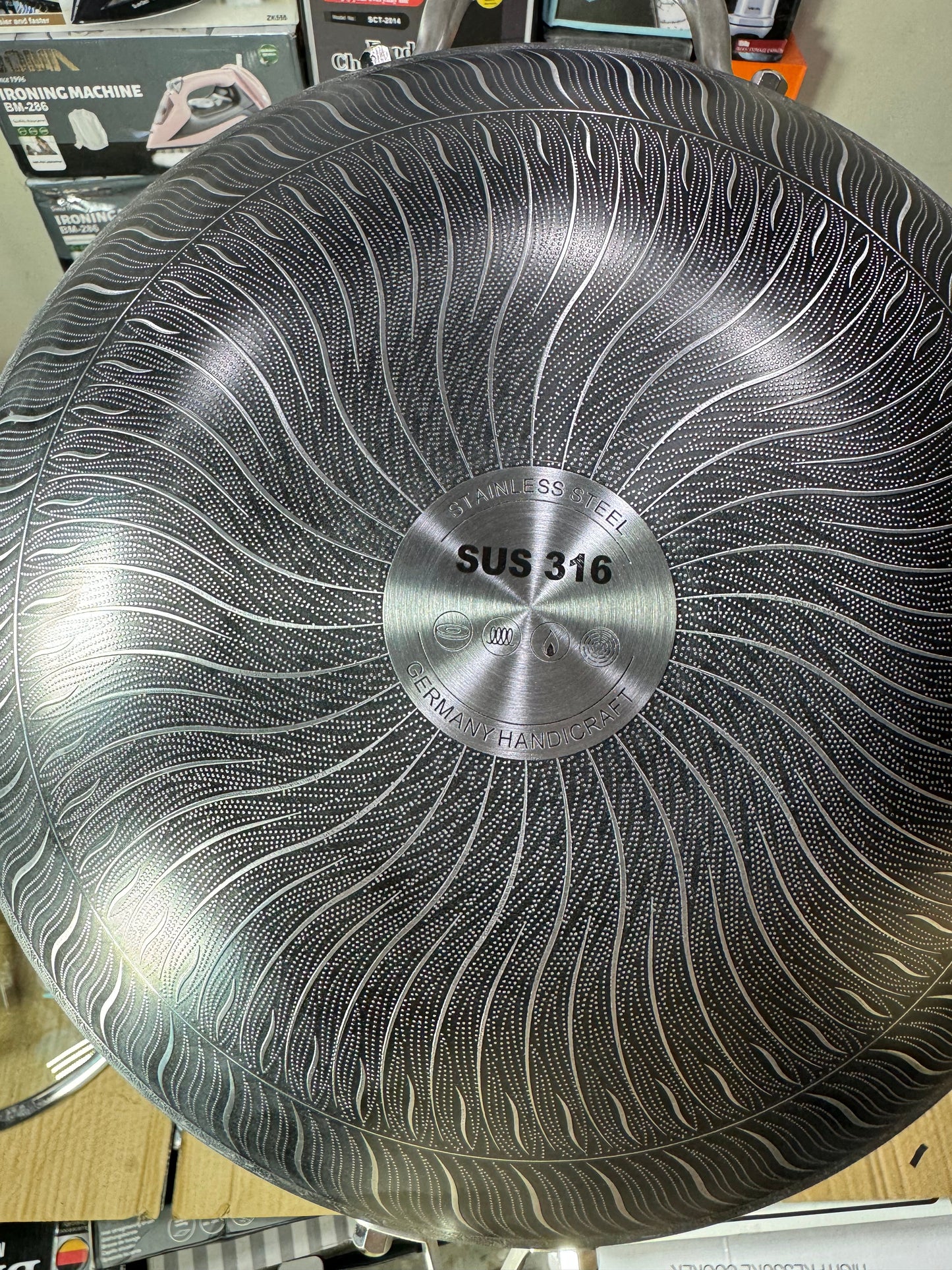 Germany lot handi & fry pan 36cm