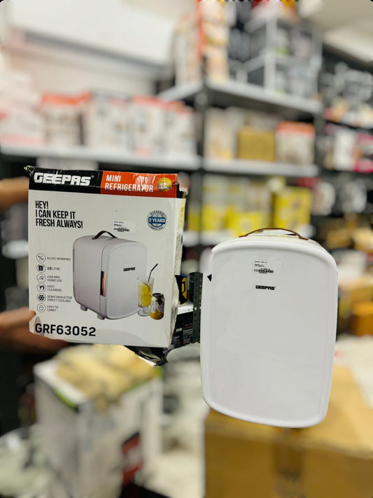 Geepas mini refrigerator 12v + 220