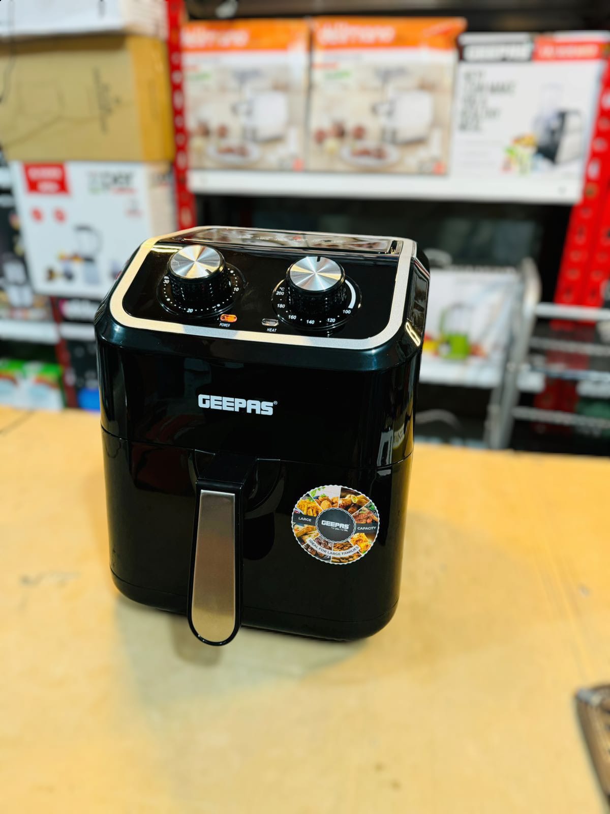 GEEPAS 5L Air Fryer 1600W-37528