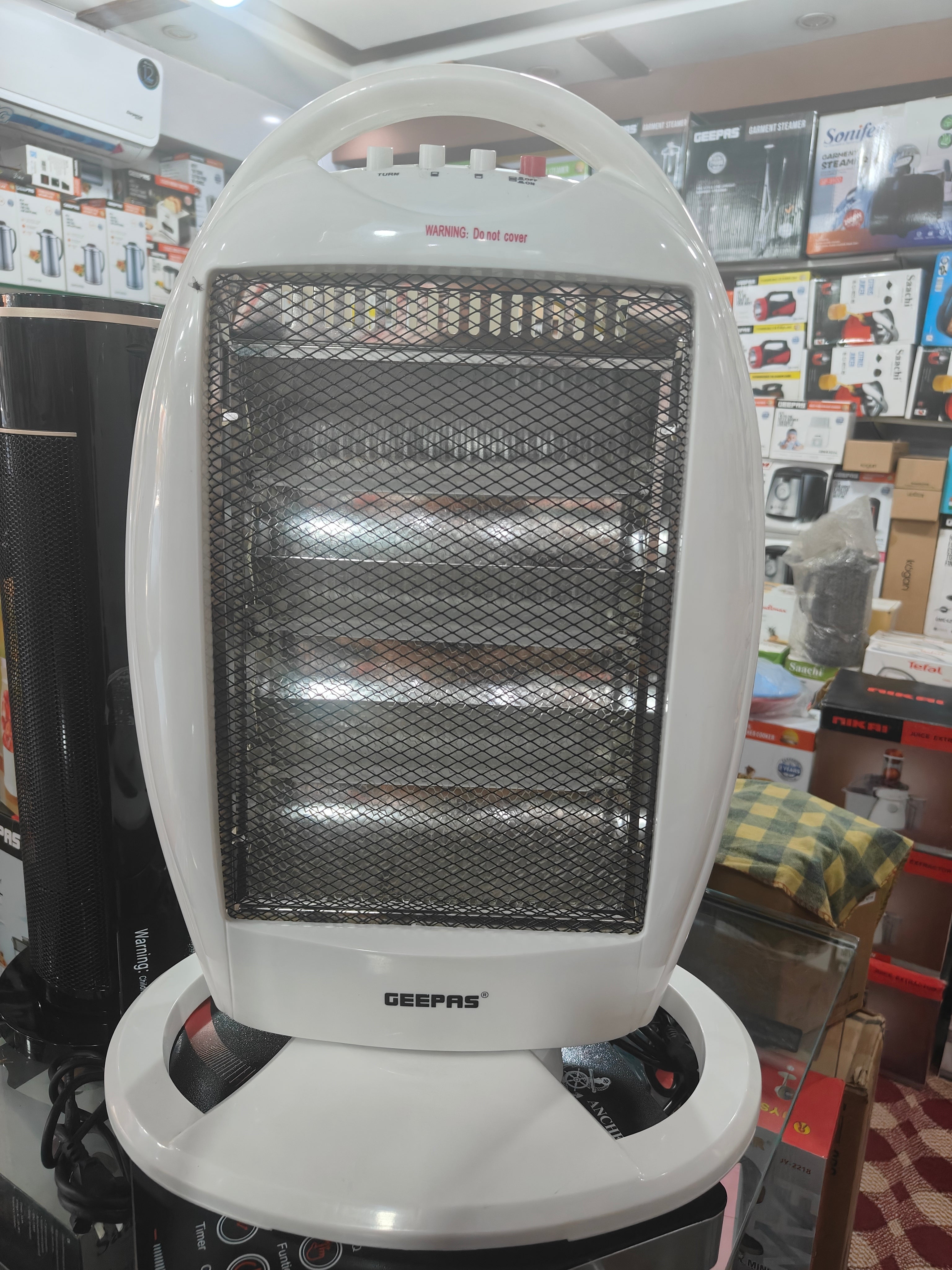 Geepas Electric Halogen Heater GHH-9508