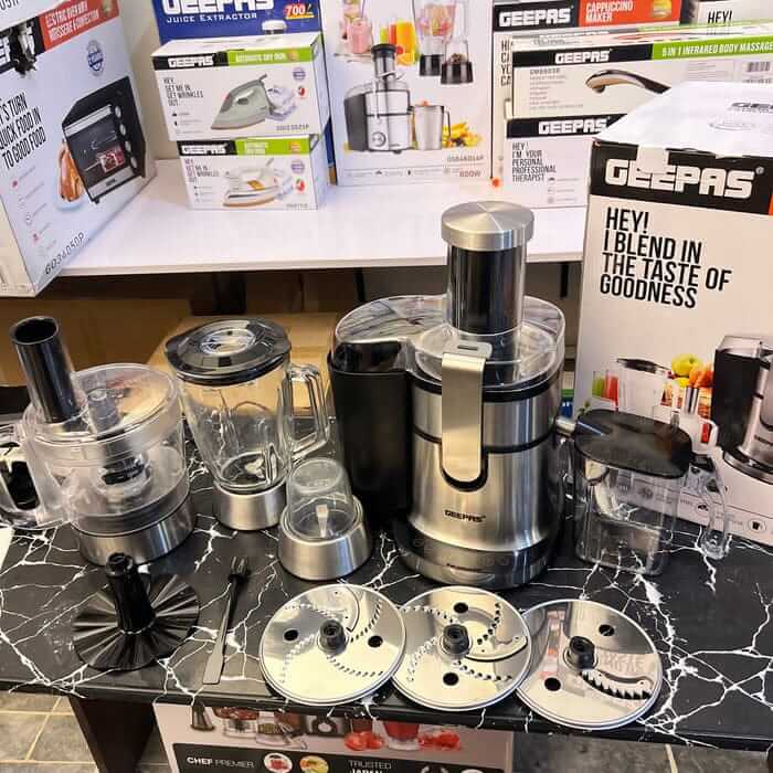 Geepas 11 in 1 Juicer & Blender GSB46021( 2 years warranty)