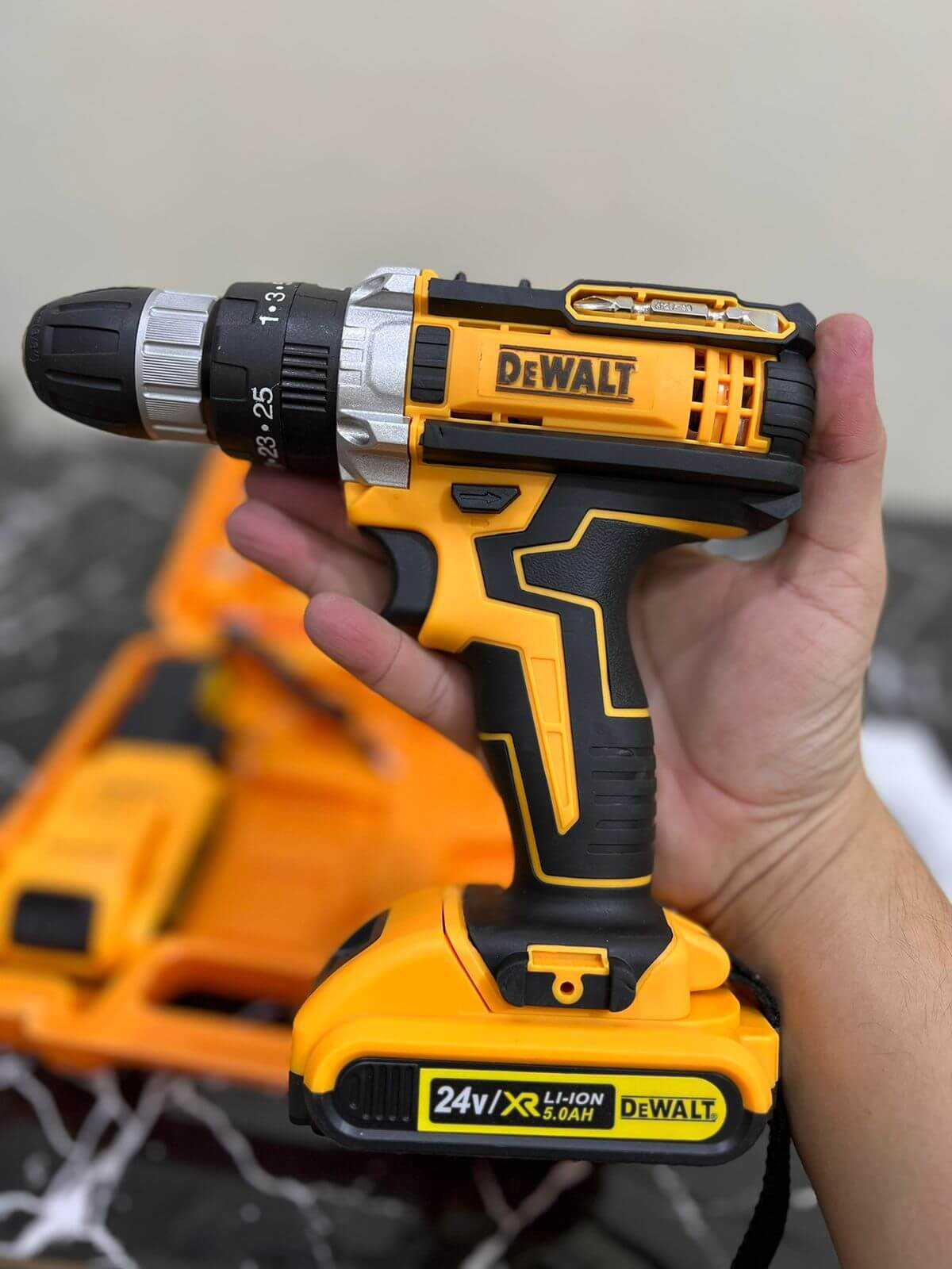 Dewalt 24w Hammer Rechargeable Drill Machine