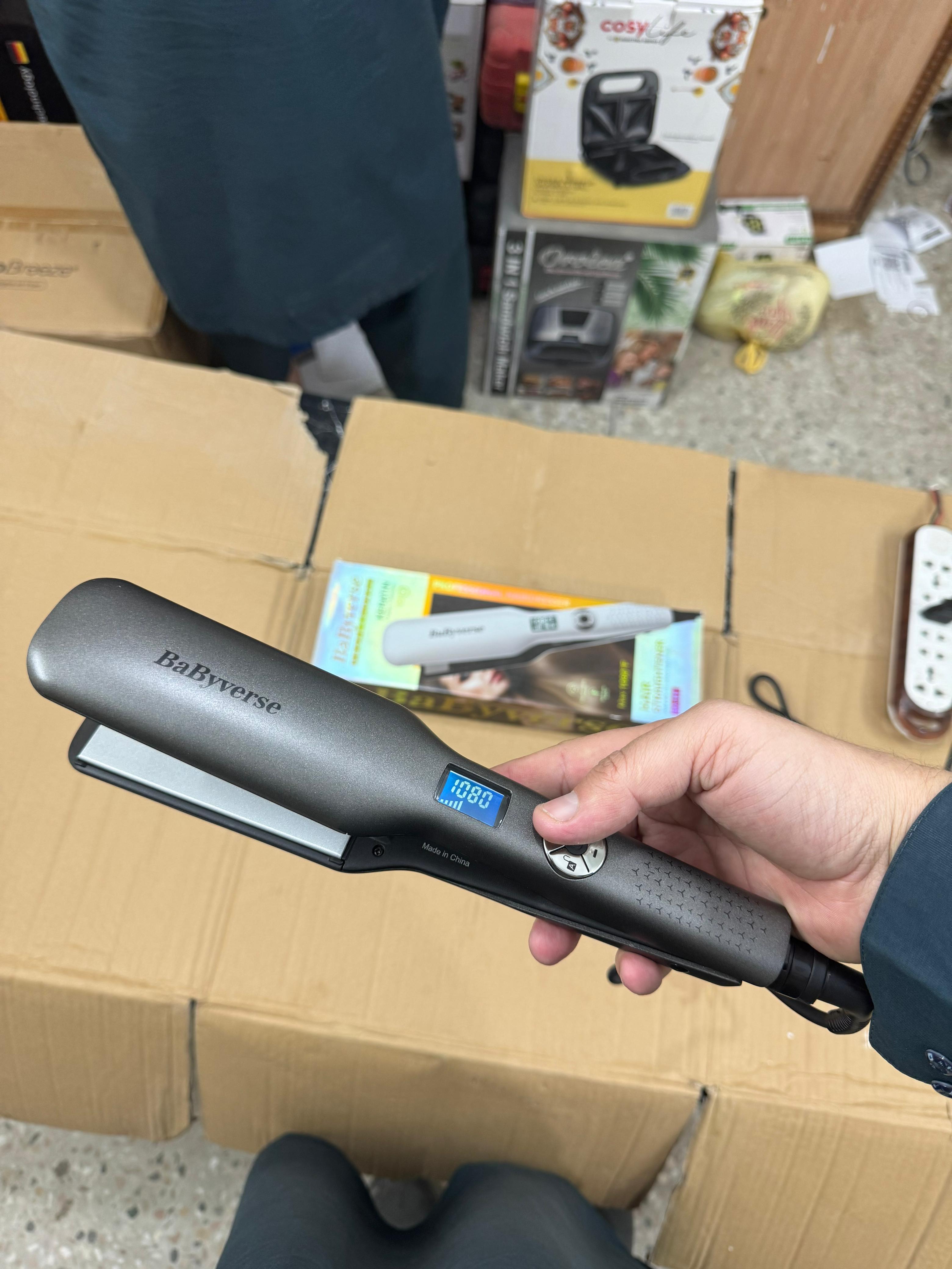 babyverse professional hair straightener