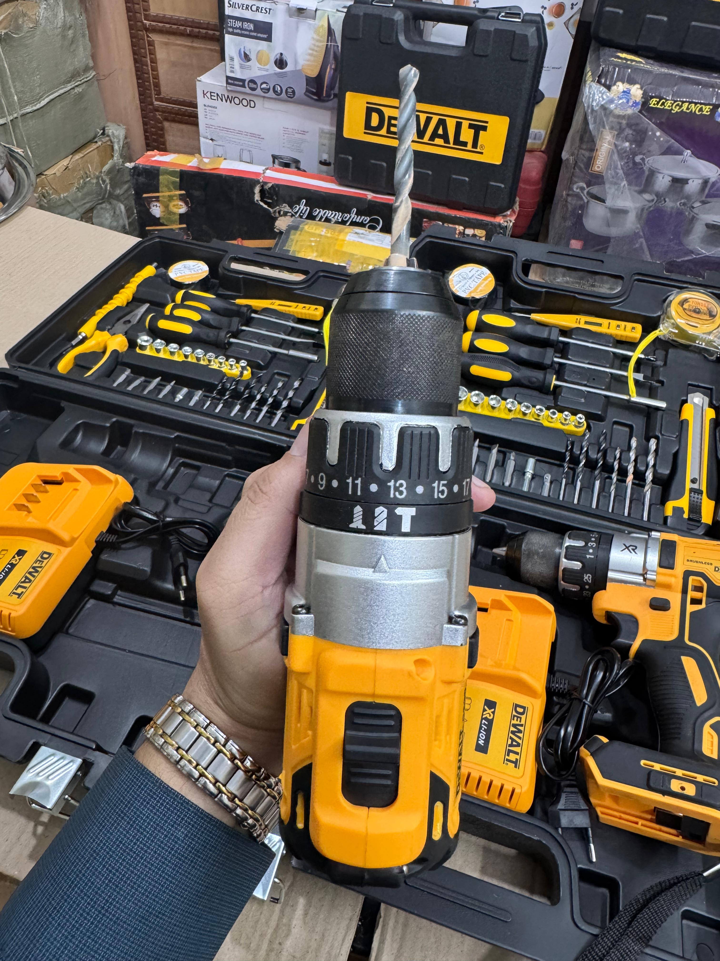 Dewalt commercial drill machine 20v