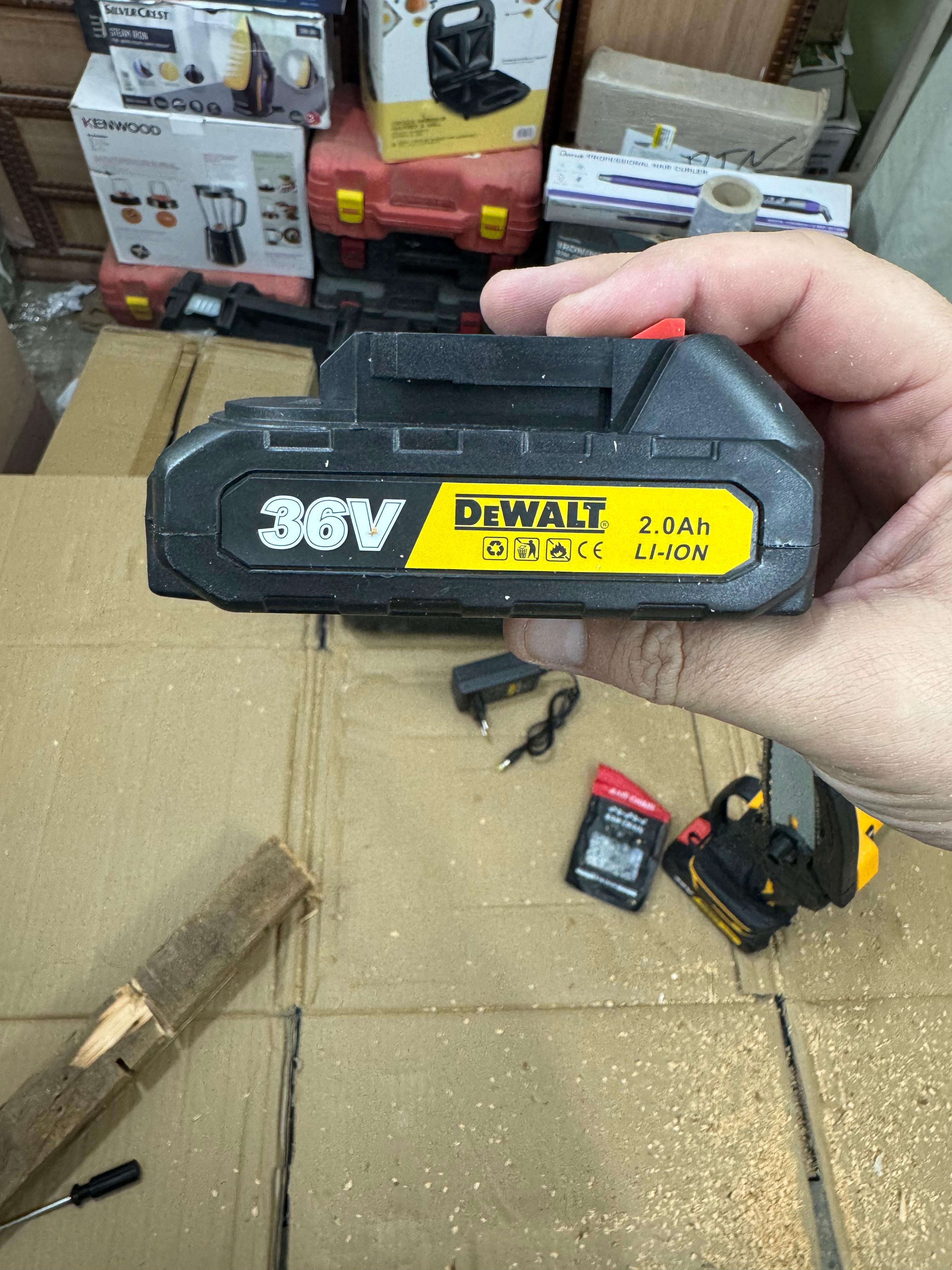 Dewalt Rechargeable chainsaw 36V