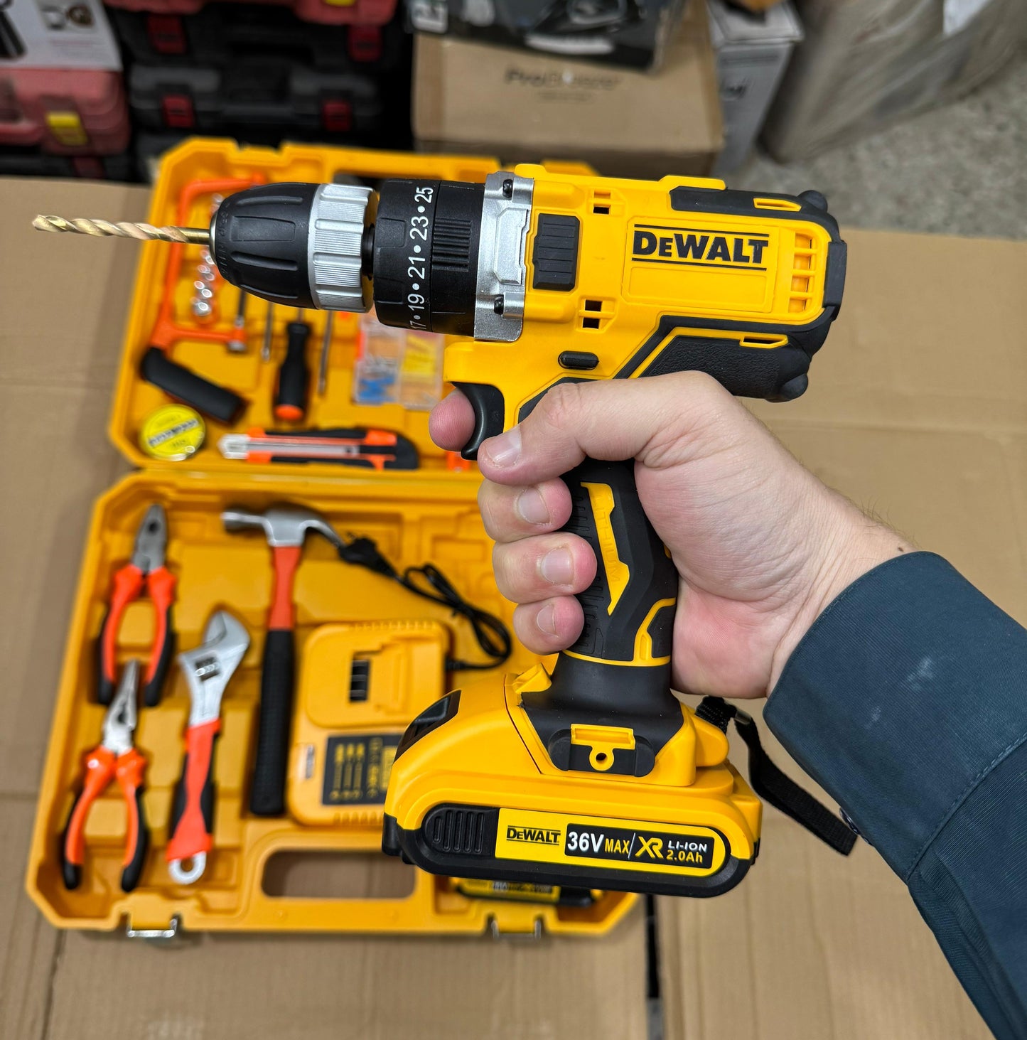 DeWalt commercial use 117 pcs drill machine set 36V