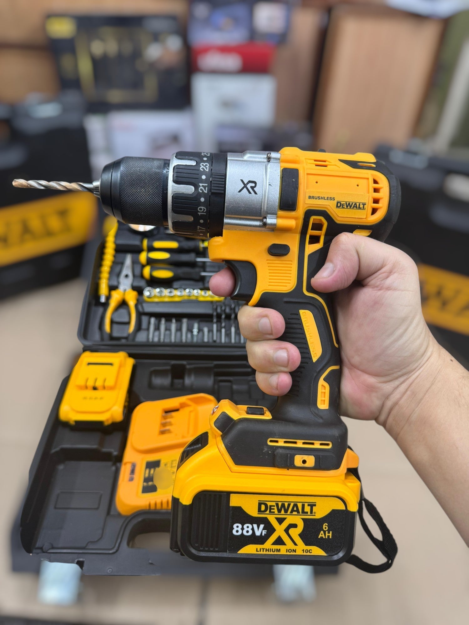 Dewalt 88v drill machine with box set