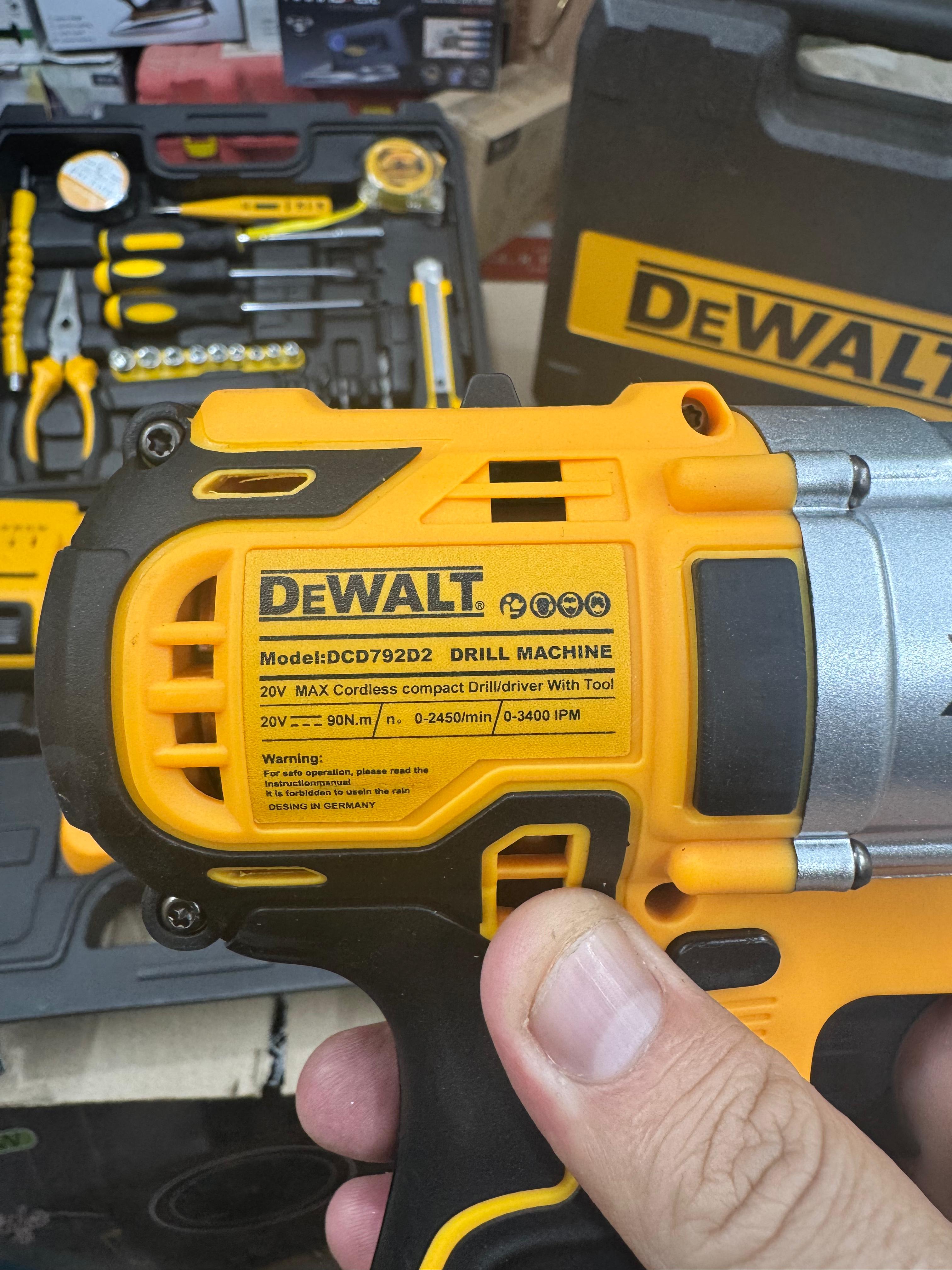 Dewalt 88v drill machine with box set