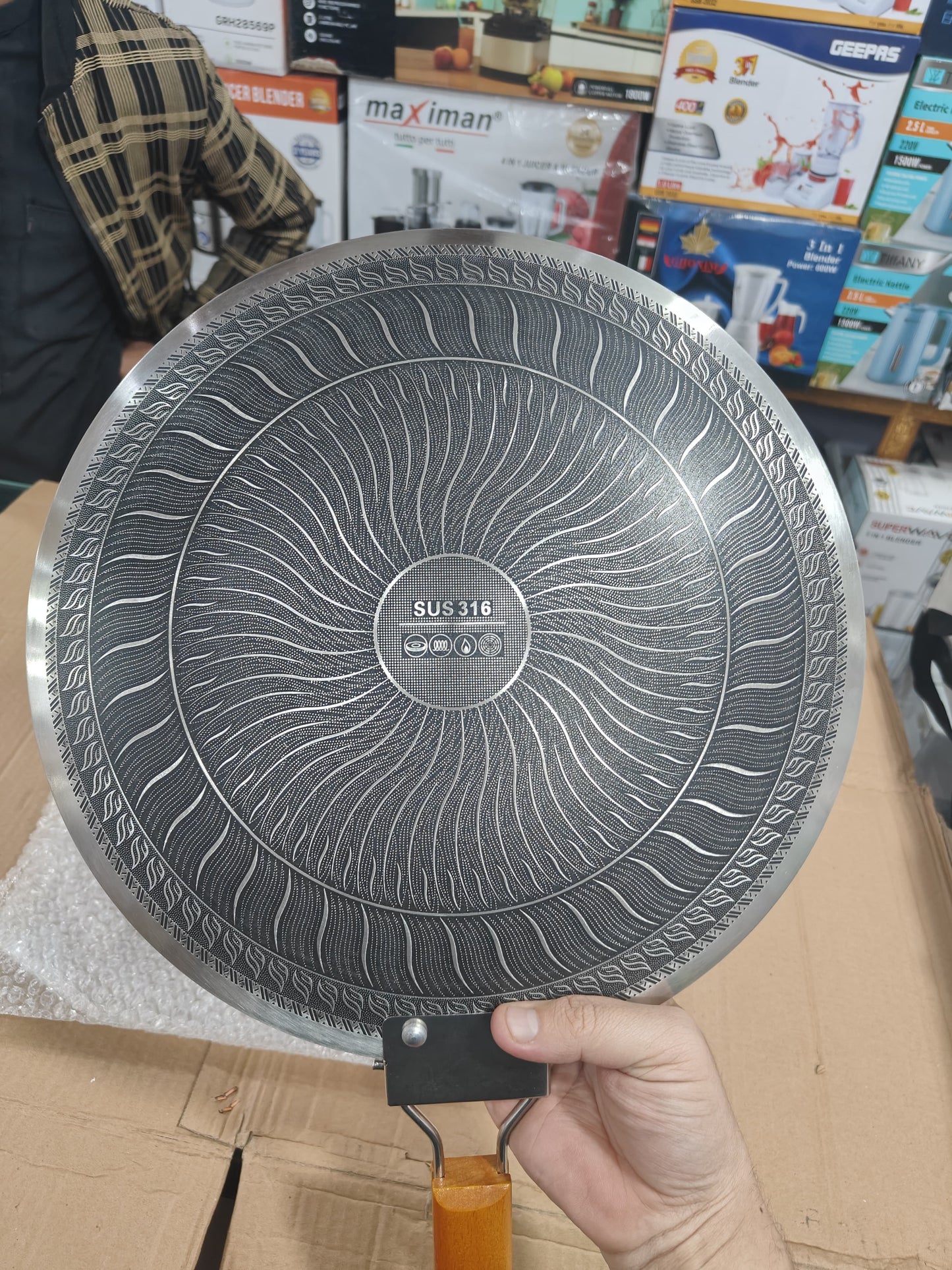 GERMAN lot honeycomb lesser coating tawa 36Cm Wooden handle