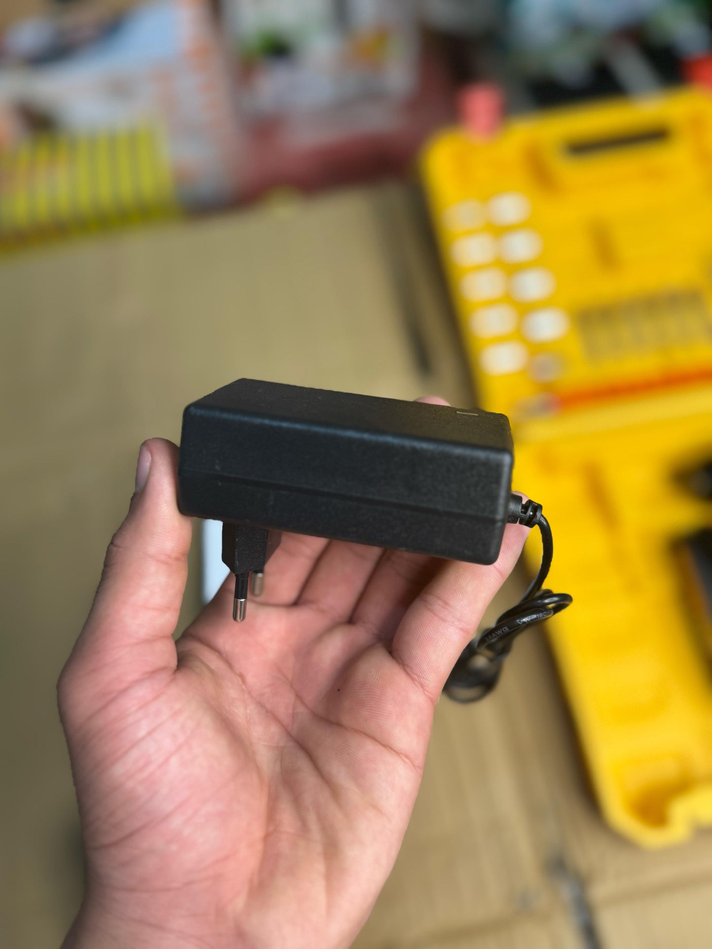 Dewalt brushless commercial drill machine set 36v