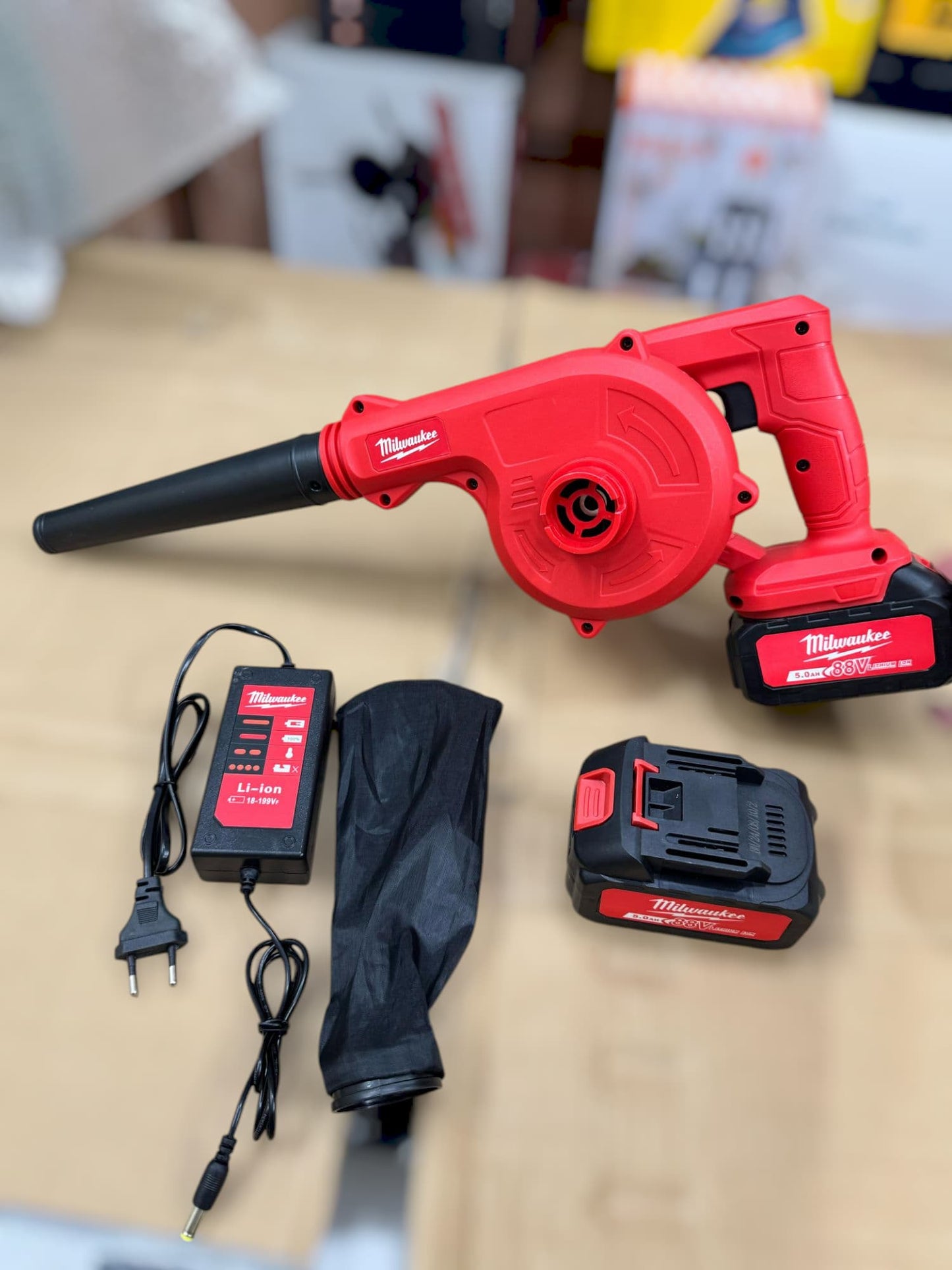 lot imported Milwaukee 88v & Dewalt 36v air blower