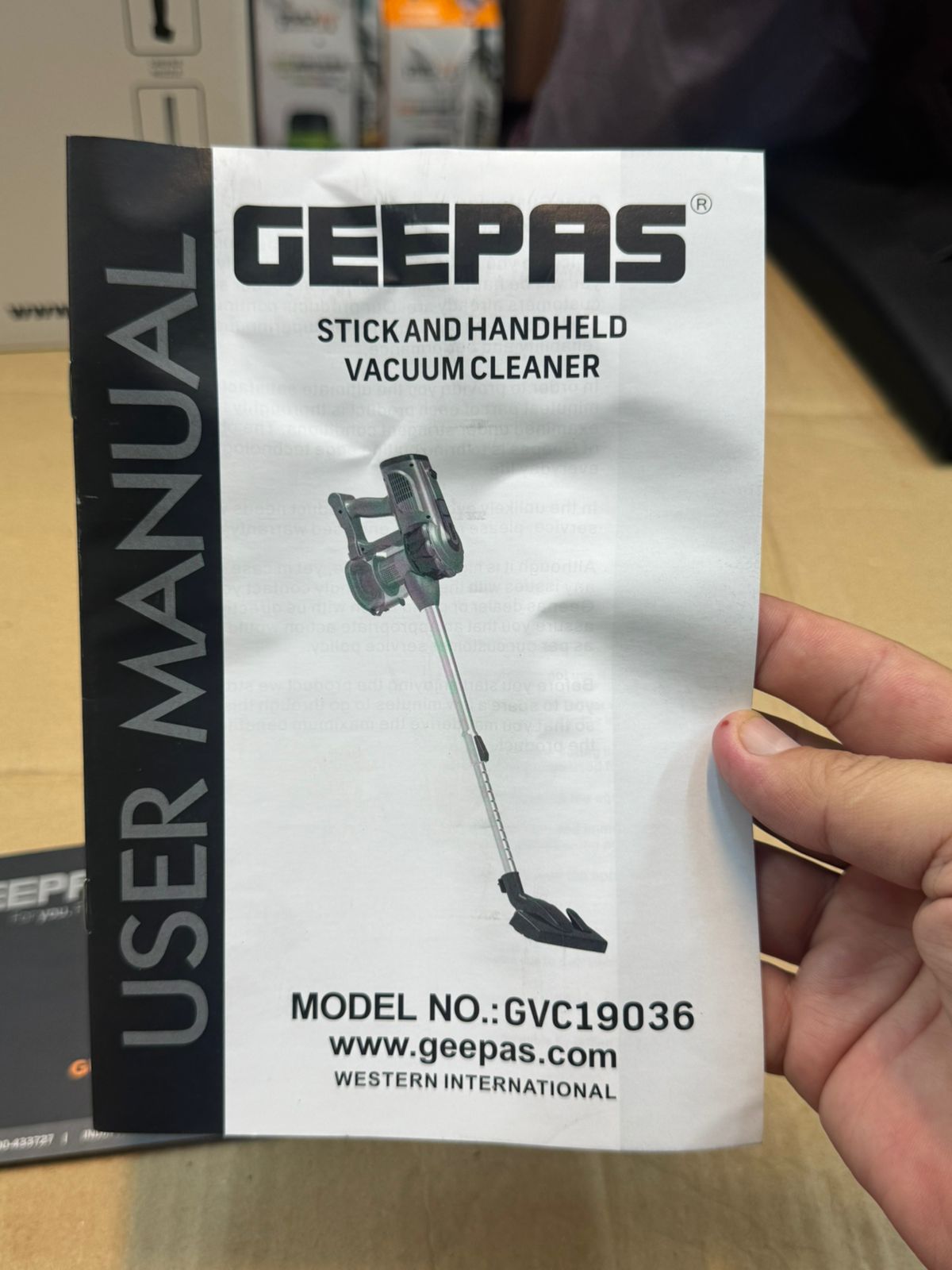 Geepas 2 in 1 corded stick vacuum cleaner GVC 19036