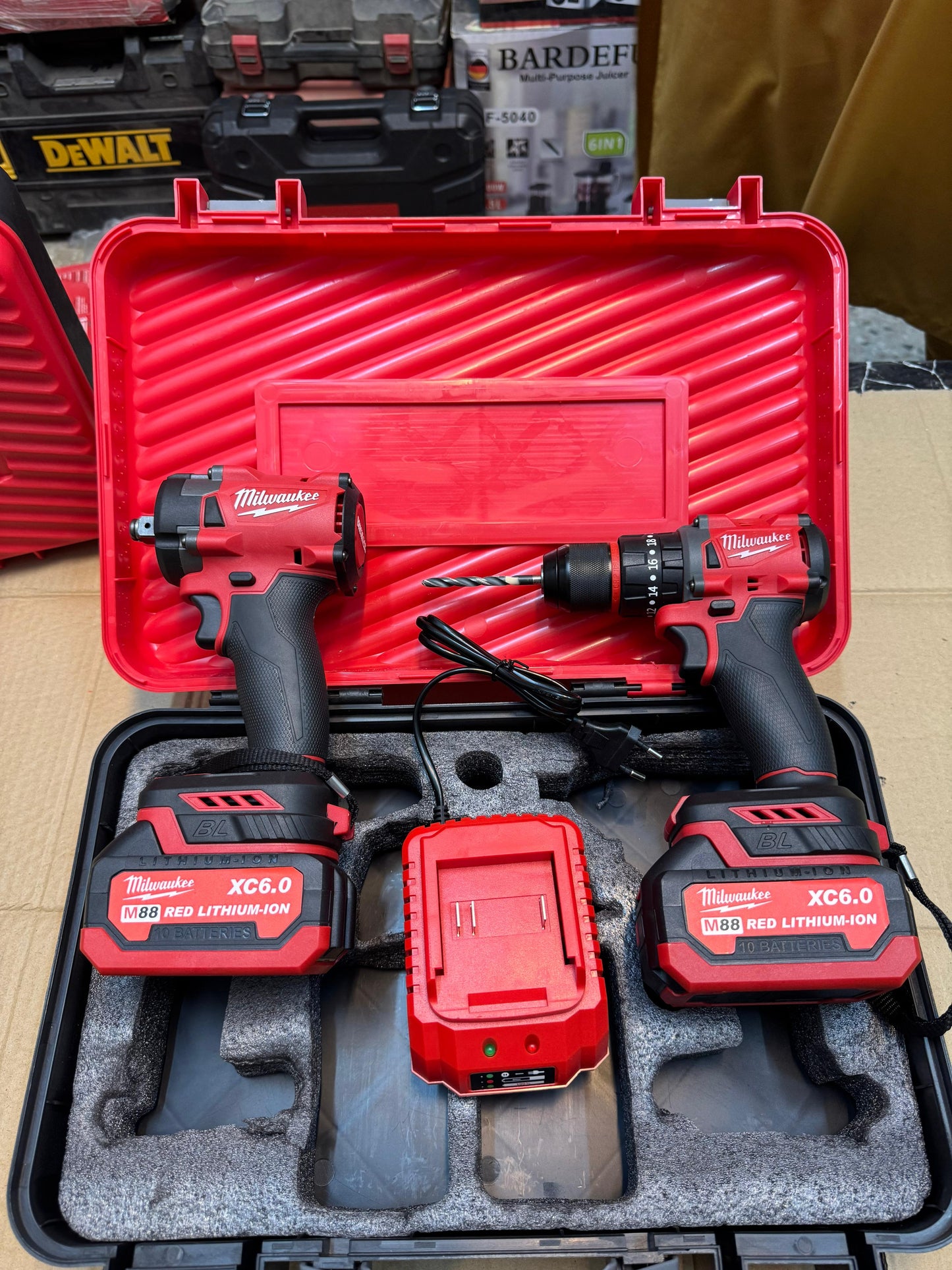 Milwaukee 2 in 1 drill & impact wrench