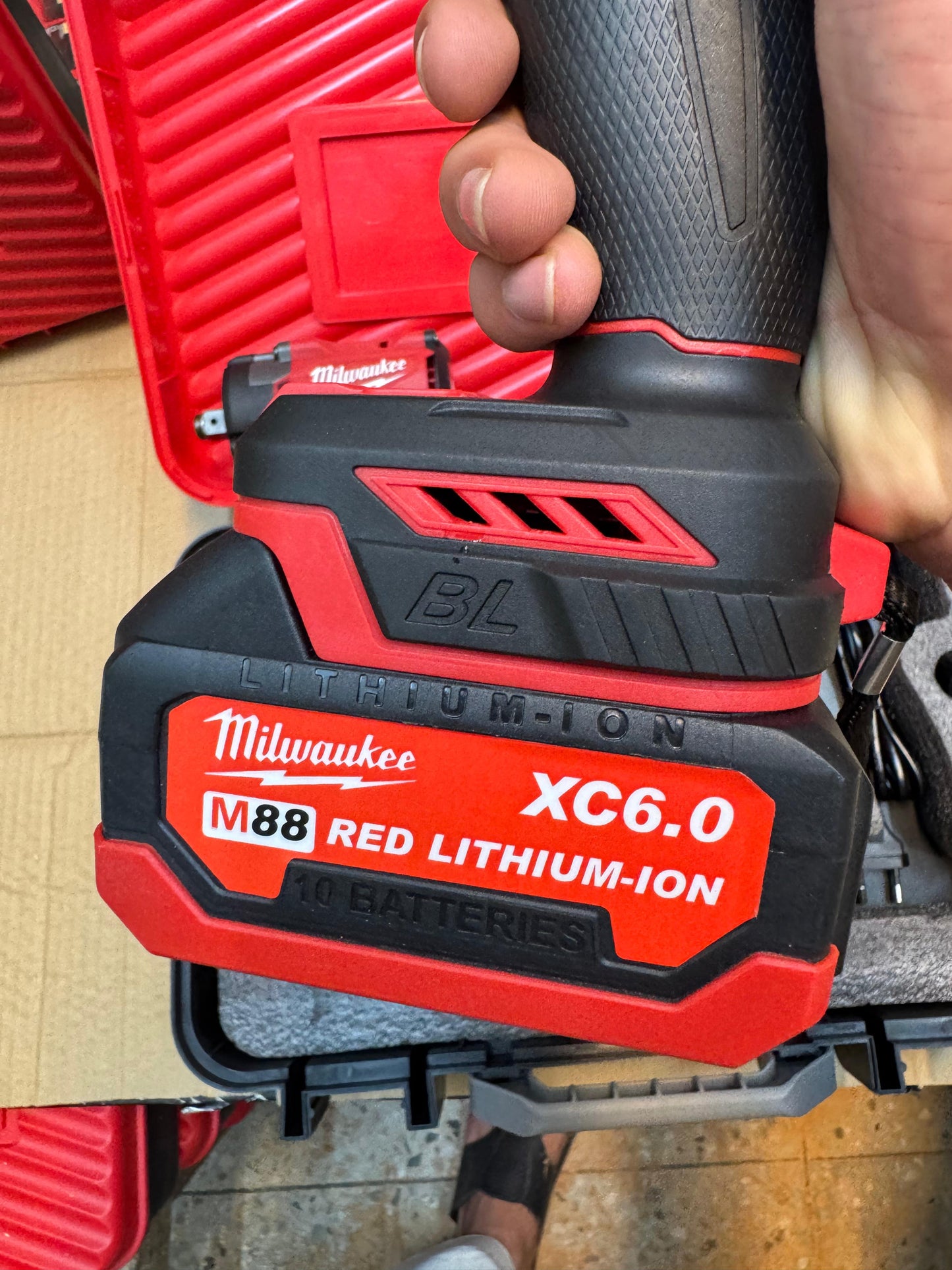 Milwaukee 2 in 1 drill & impact wrench
