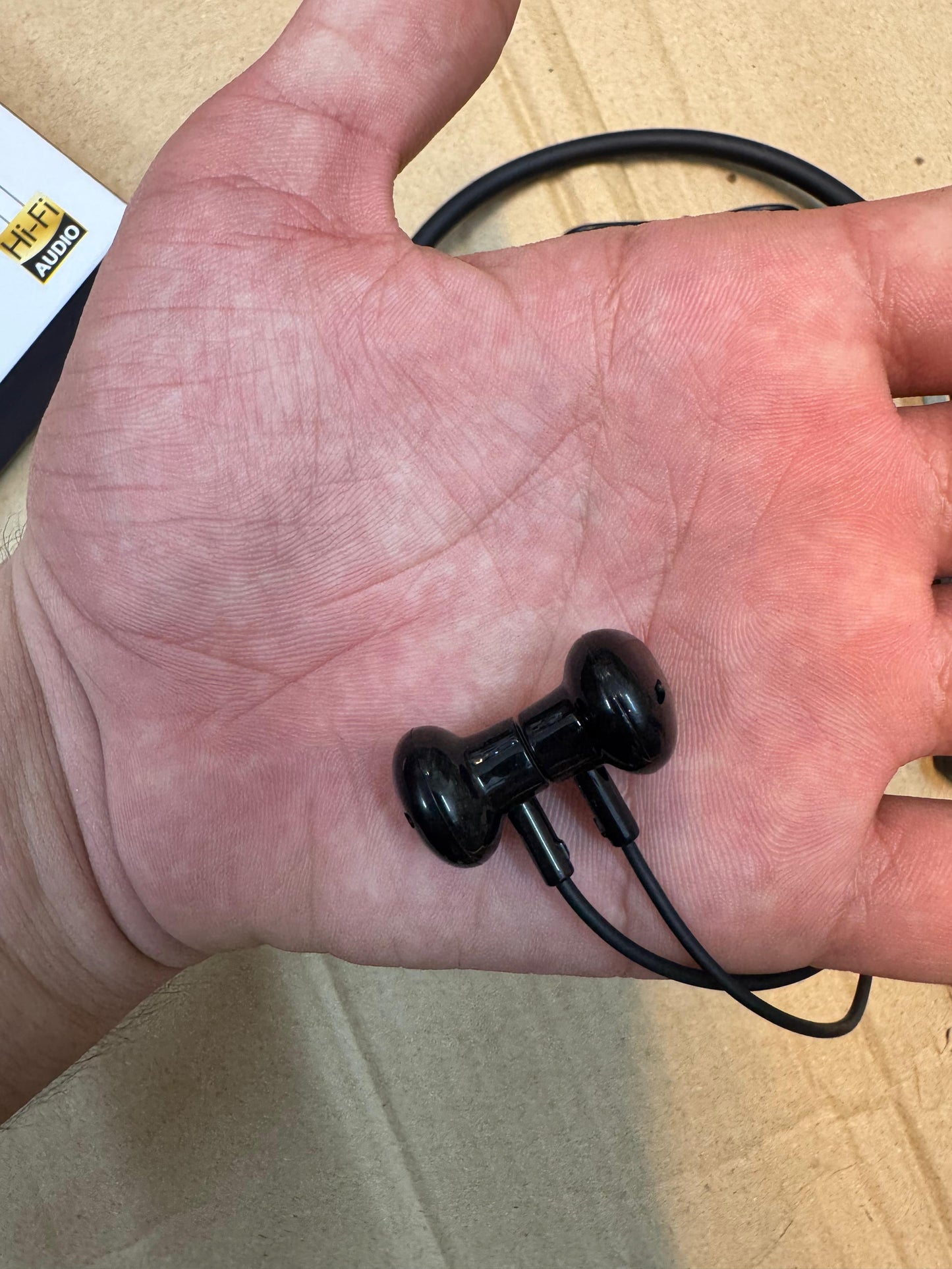 Wireless Sports Neckband Changer Compatible with Android/iOS (Black)