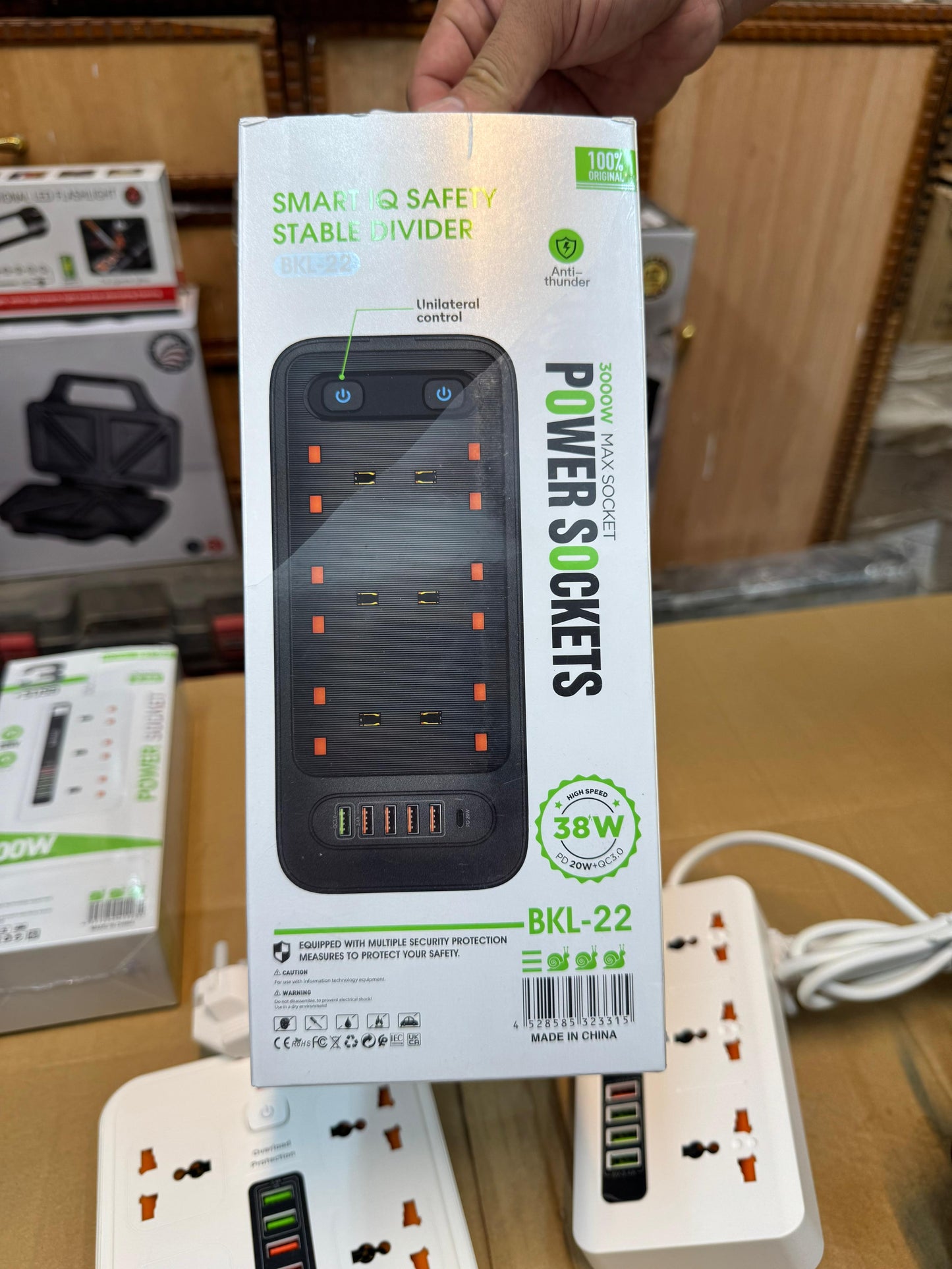 Good Quality Fireproof Extension Socket  Board with USB Ports