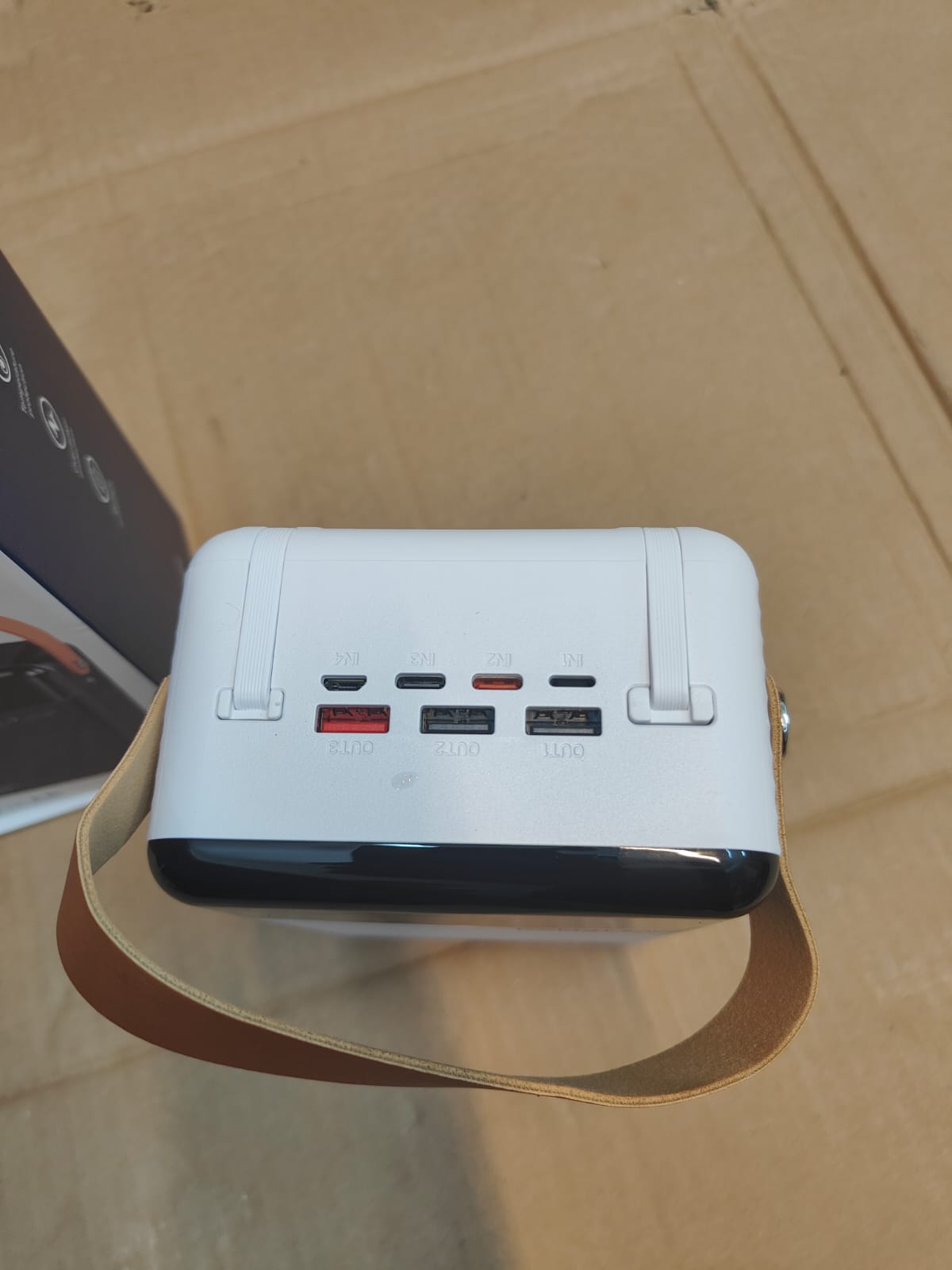 made in Dubai 160000 Mah super fast power bank