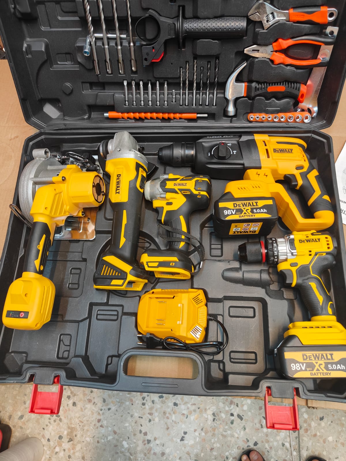 Dewalt master toolbox set