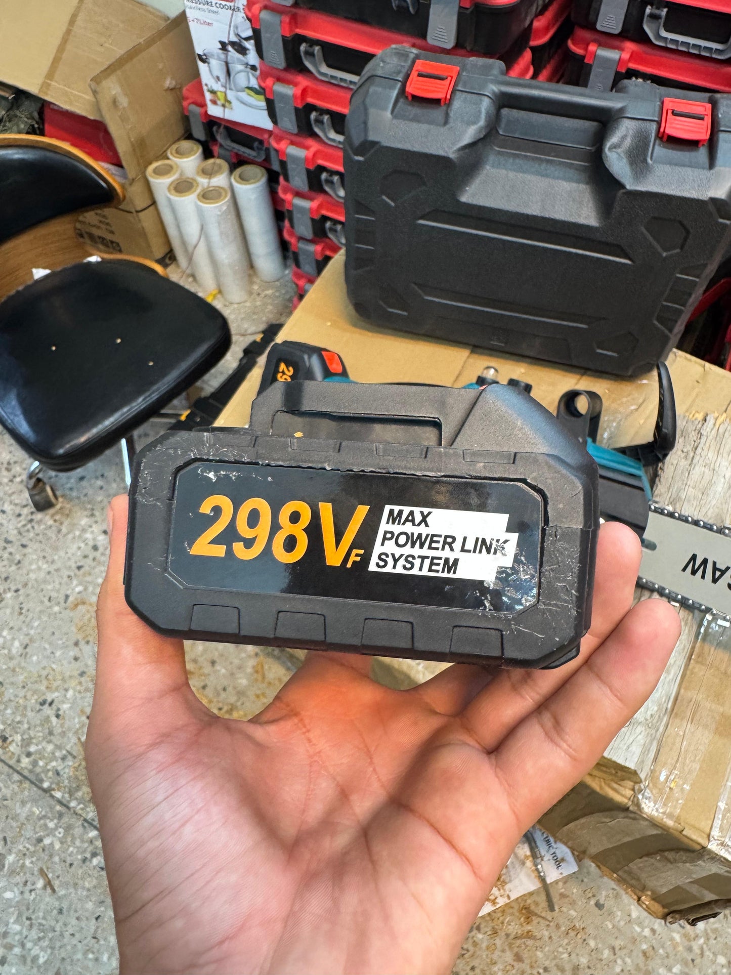 Amazon lot Rechargeable 298v 12inch chainsaw with double battery