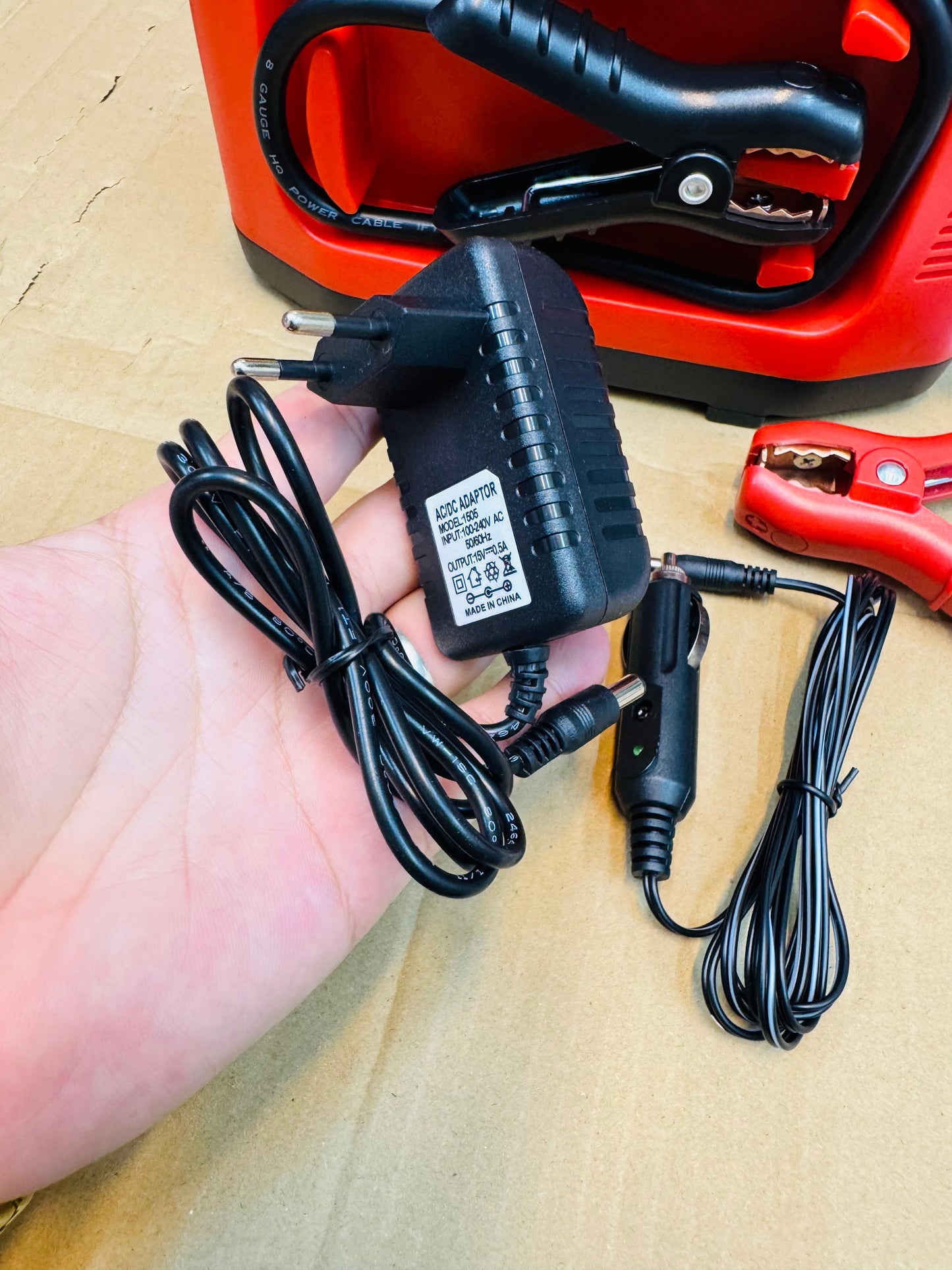 Brazilian 4 in 1 jump starter & tire inflator with power bank