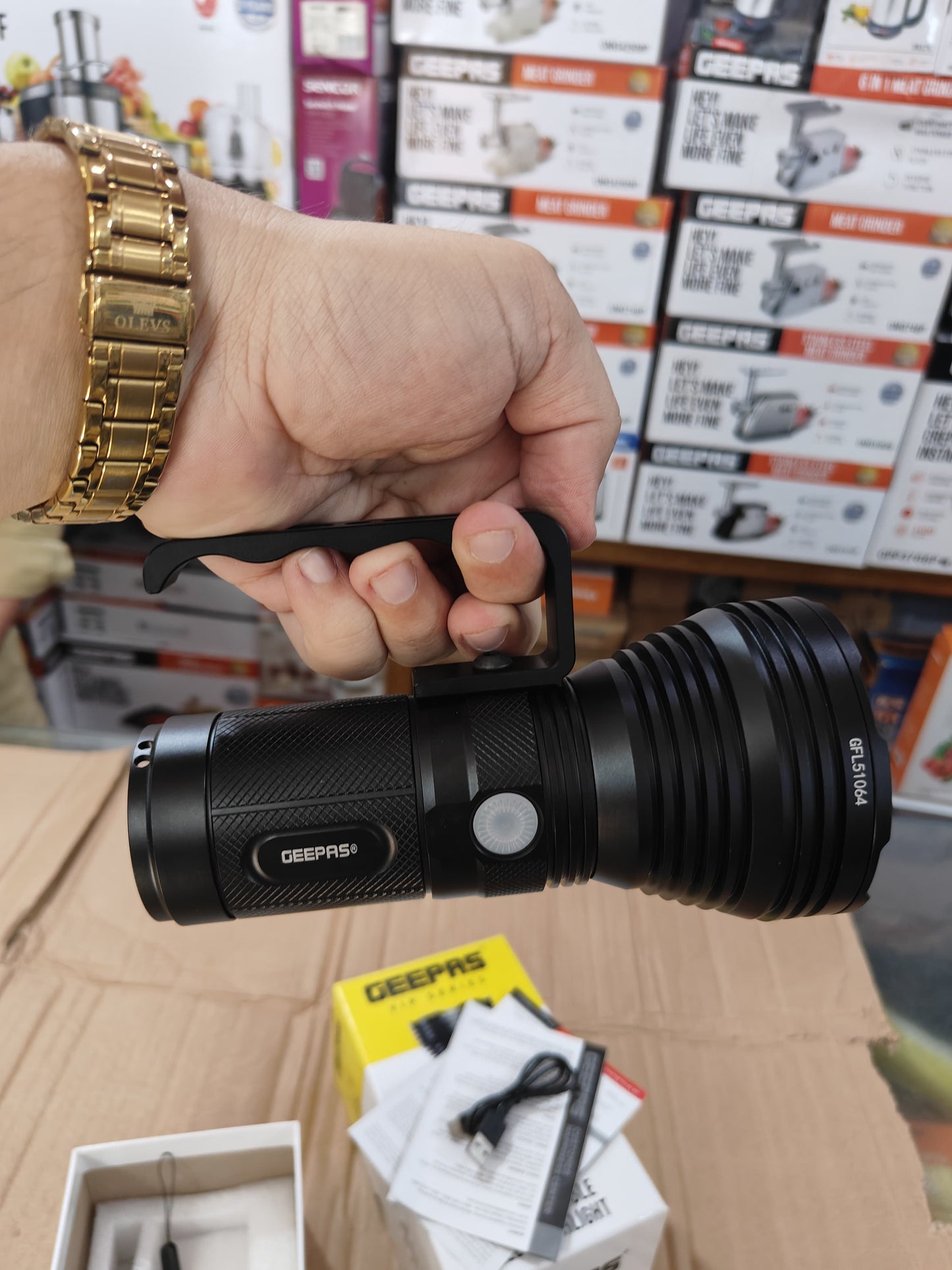 Geepas 51064 Flashlight torch Original Product + 2-Year Local Warranty