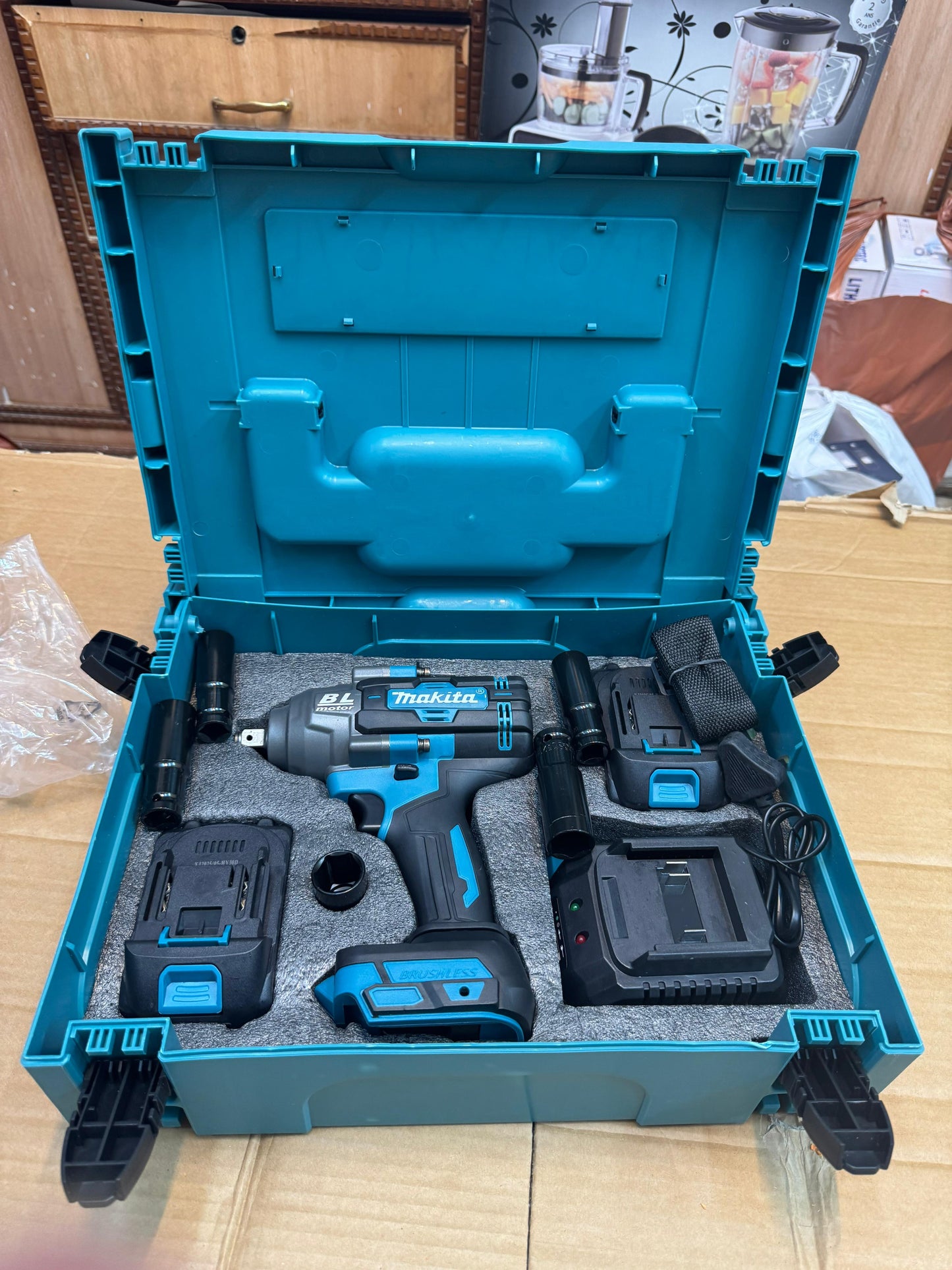 Makita impact wincher  1000 NM