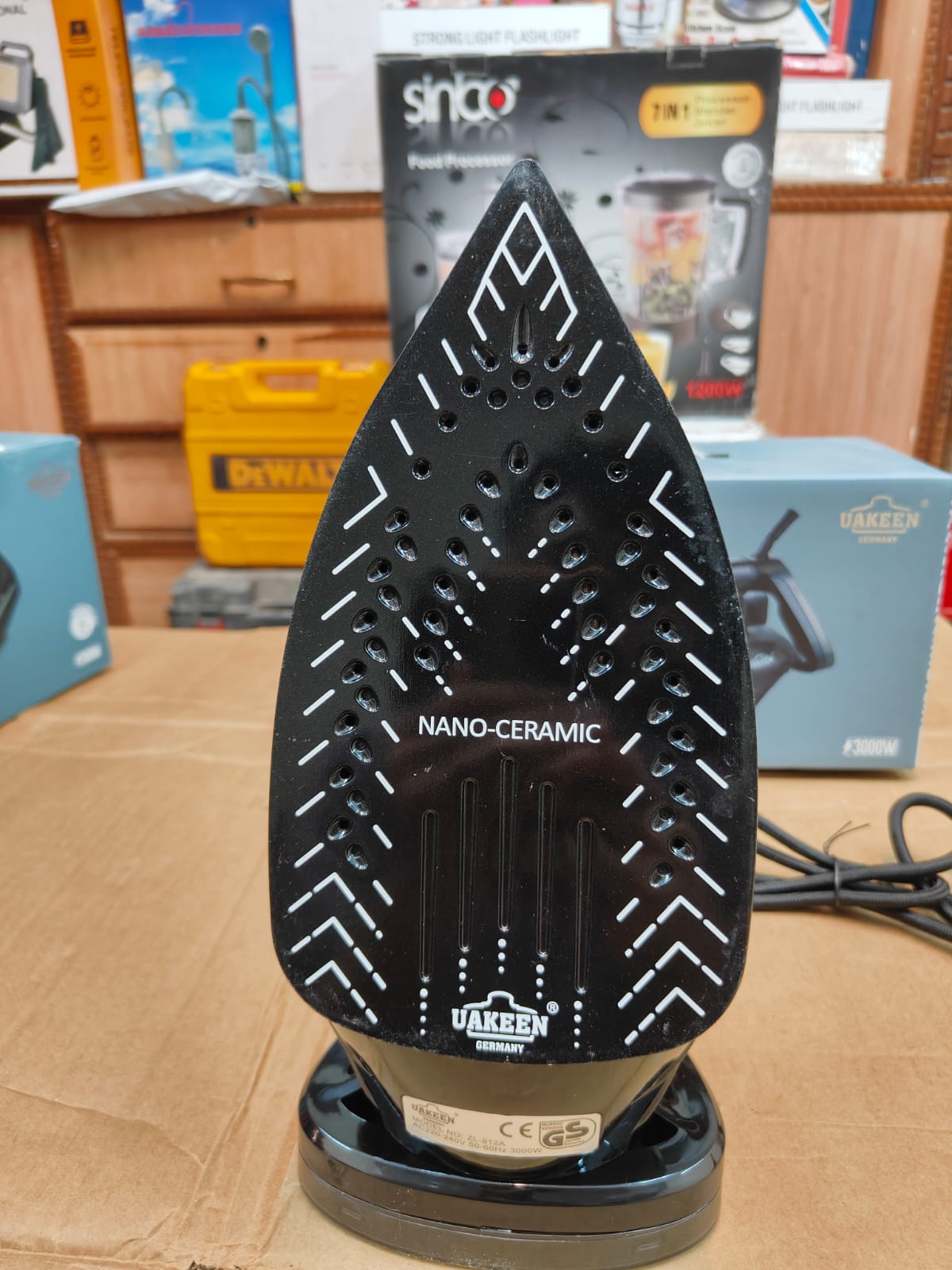 Uakeen Steam Iron ZL-812A
