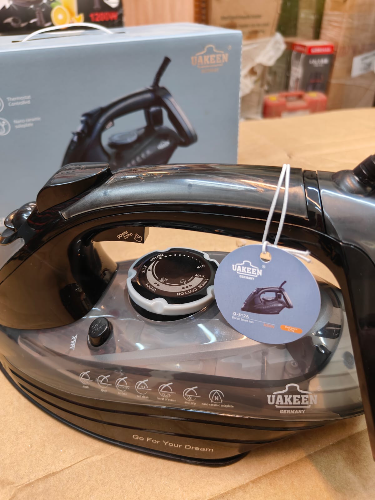 Uakeen Steam Iron ZL-812A