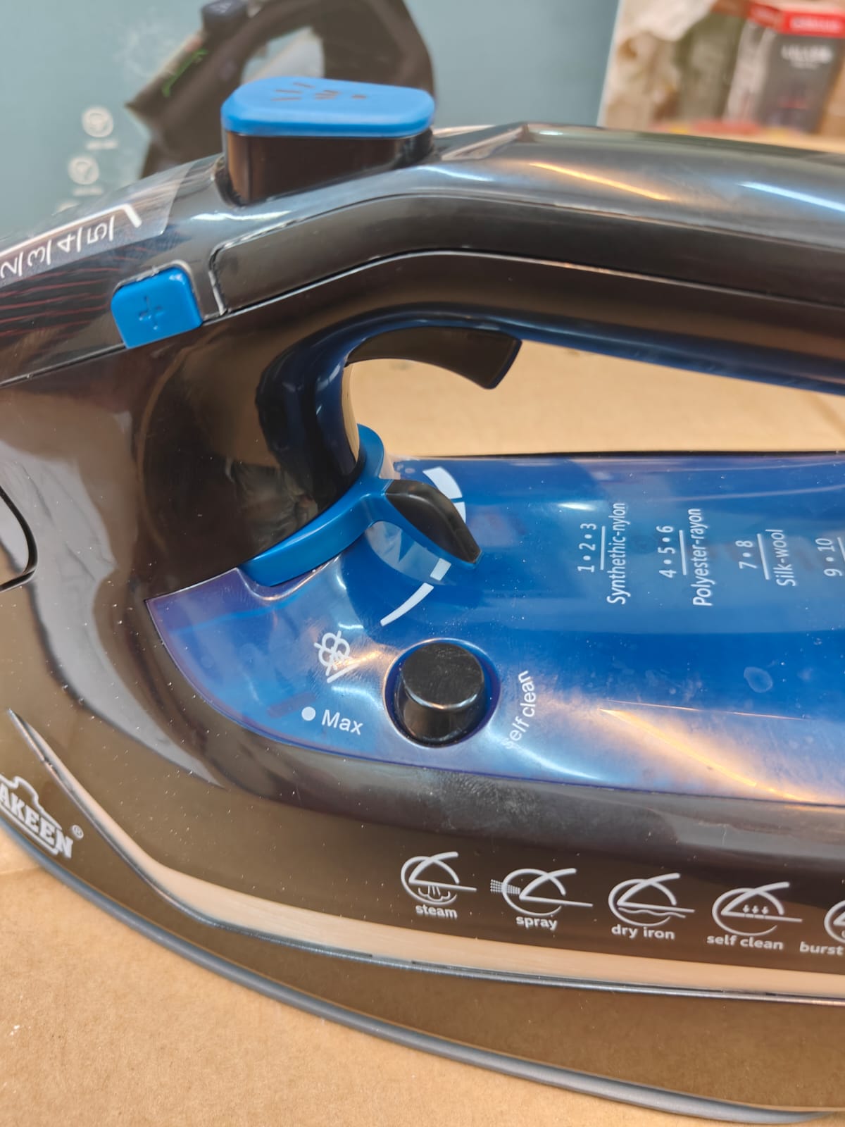 Uakeen Steam Iron ZL-808