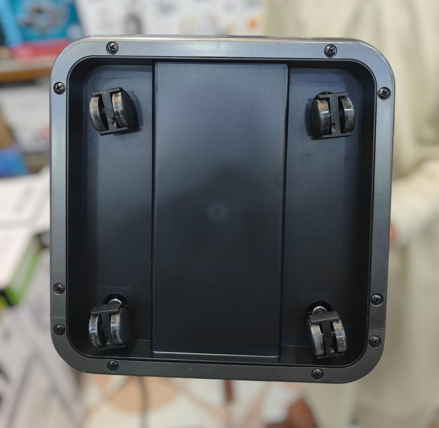 Geepas ceramic blower heater GRH 28596