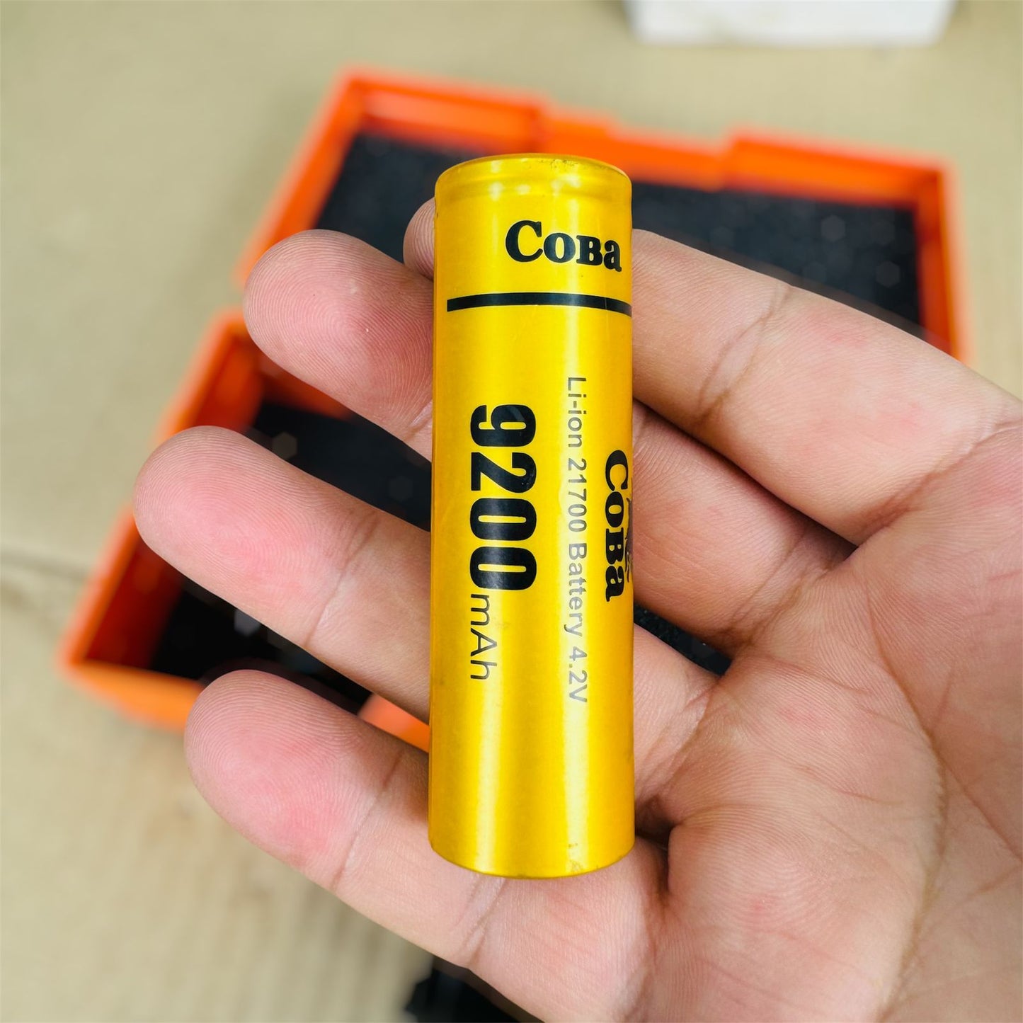 Lot imported CUBA Torch Light 9200MAH