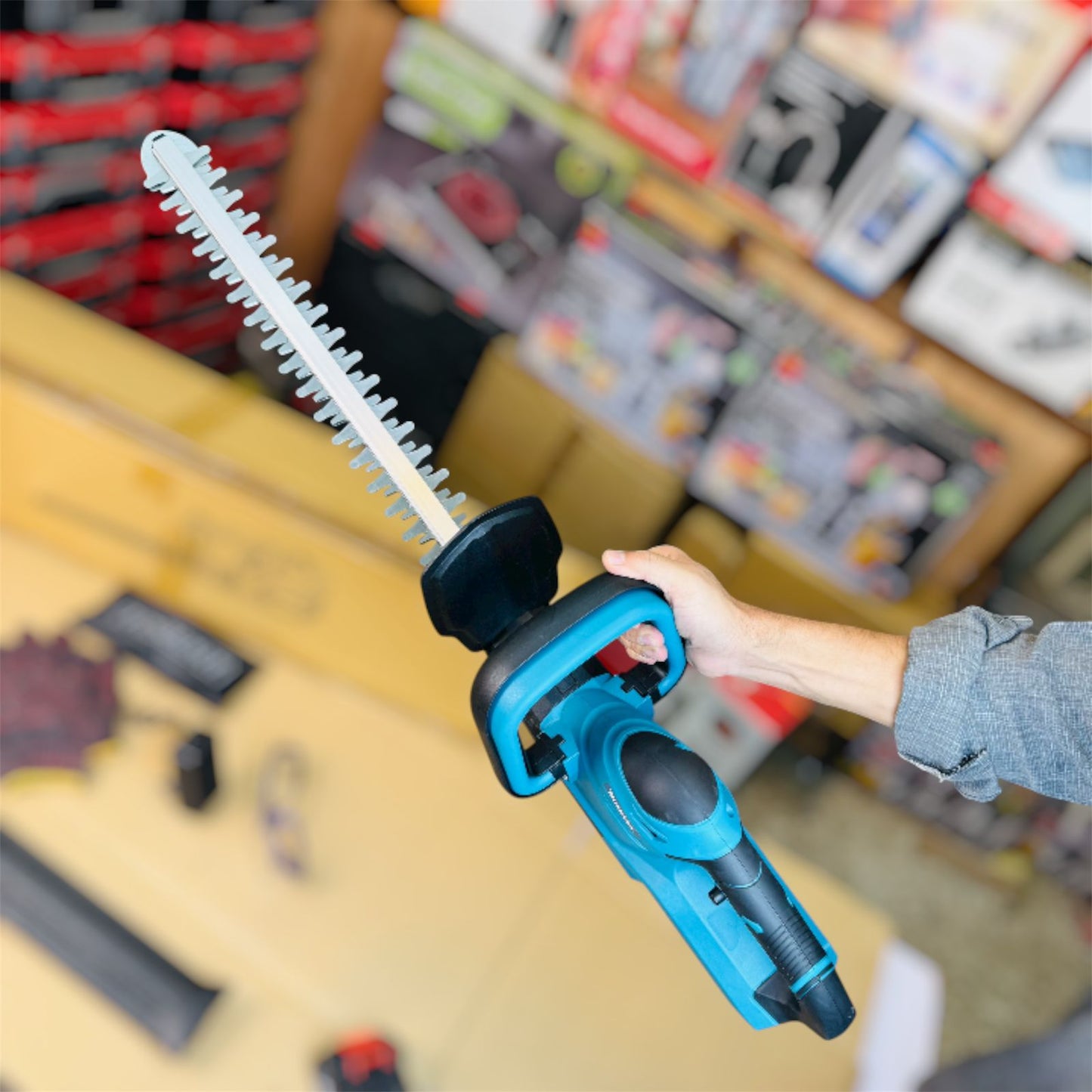 Makita LXT Cordless 20 inches 52cm Hedge Trimmer