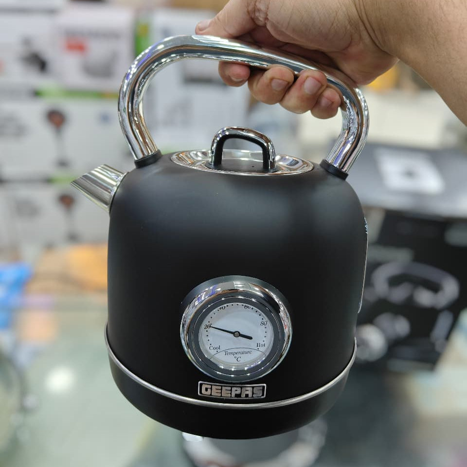 Geepas electric kettle 38074UK