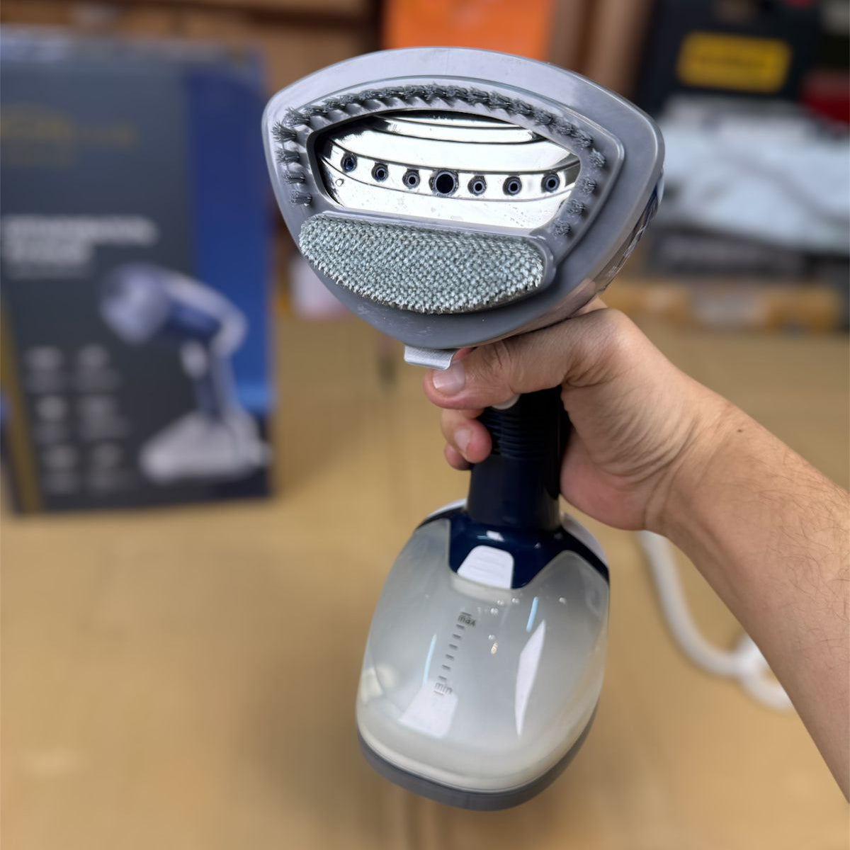 Home club hand held garment steamer