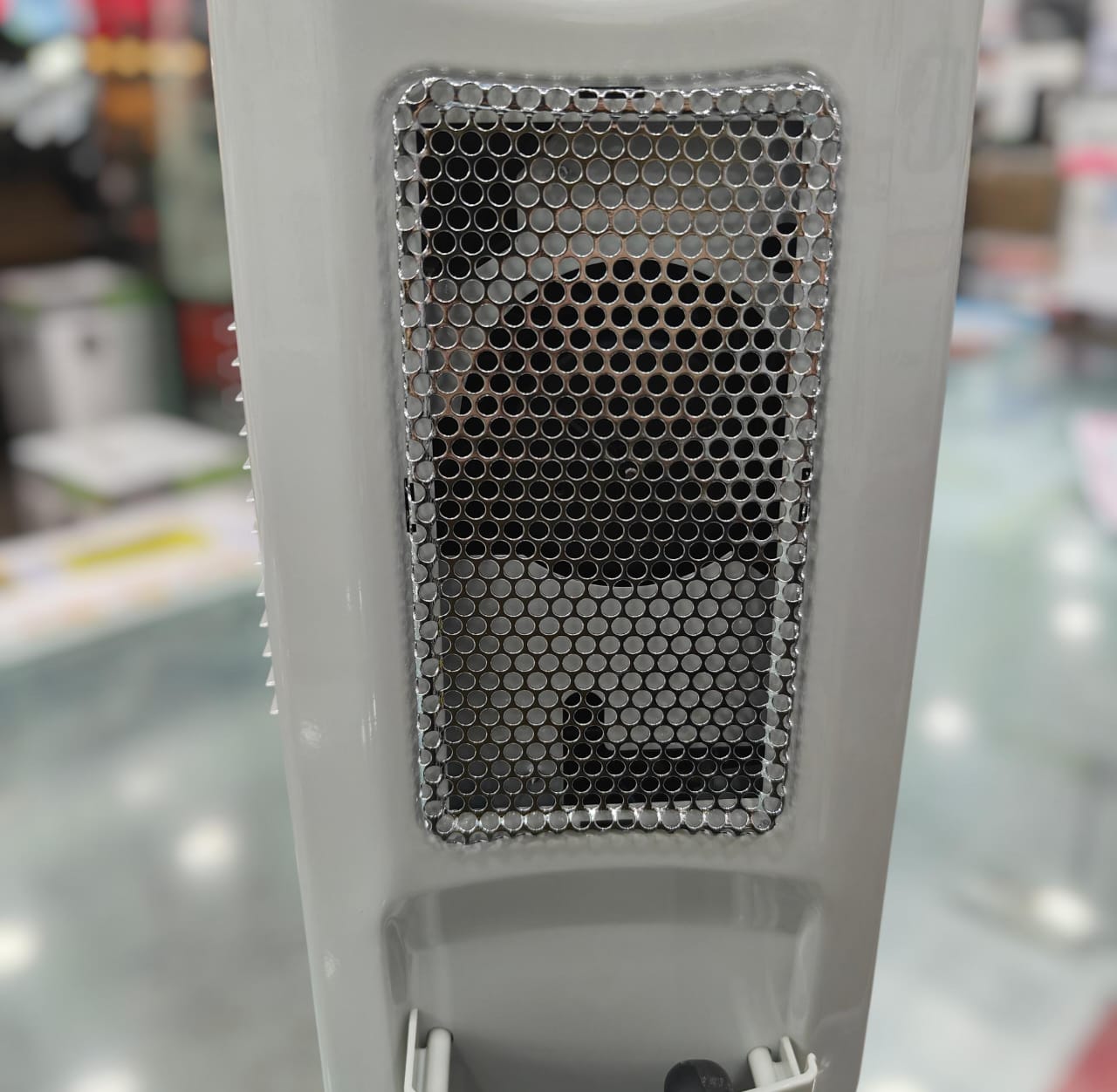 Geepas 11-Fin Portable Electric Oil-Filled Radiator Heater GRH91011P