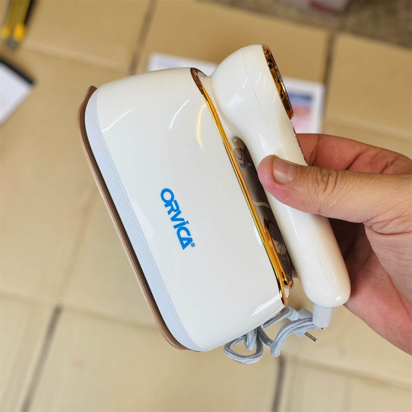 ORVICA & ARSHIA hand held steam iron