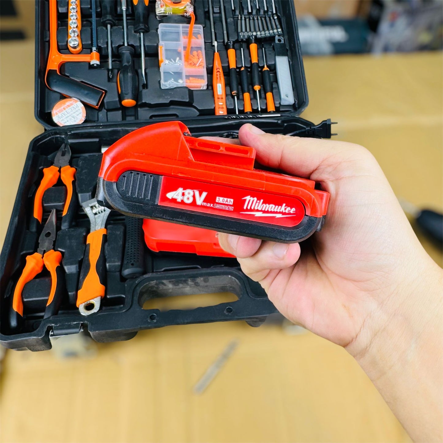 milwaukee 117 pcs drill machine with toolkit set