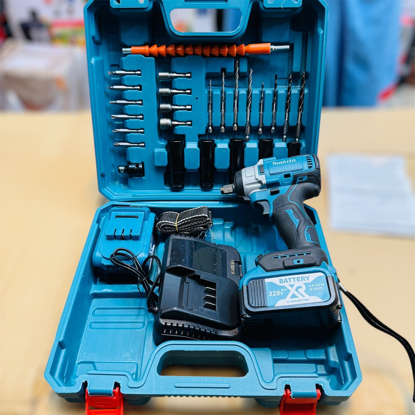 makita 4 in 1 impact wencher 330nm