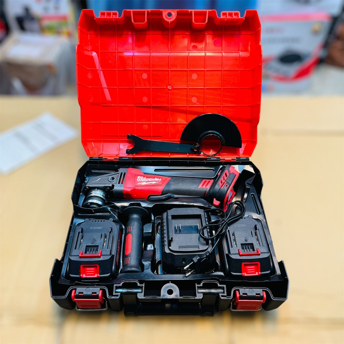 Milwaukee 5 inches commercial grinder