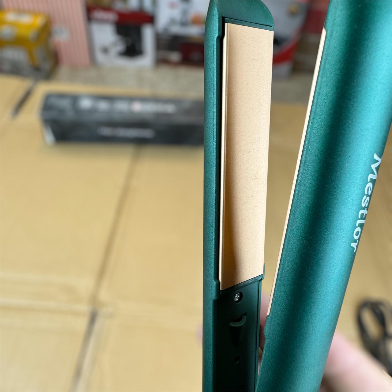 Mestlor professional hair straightener 450F