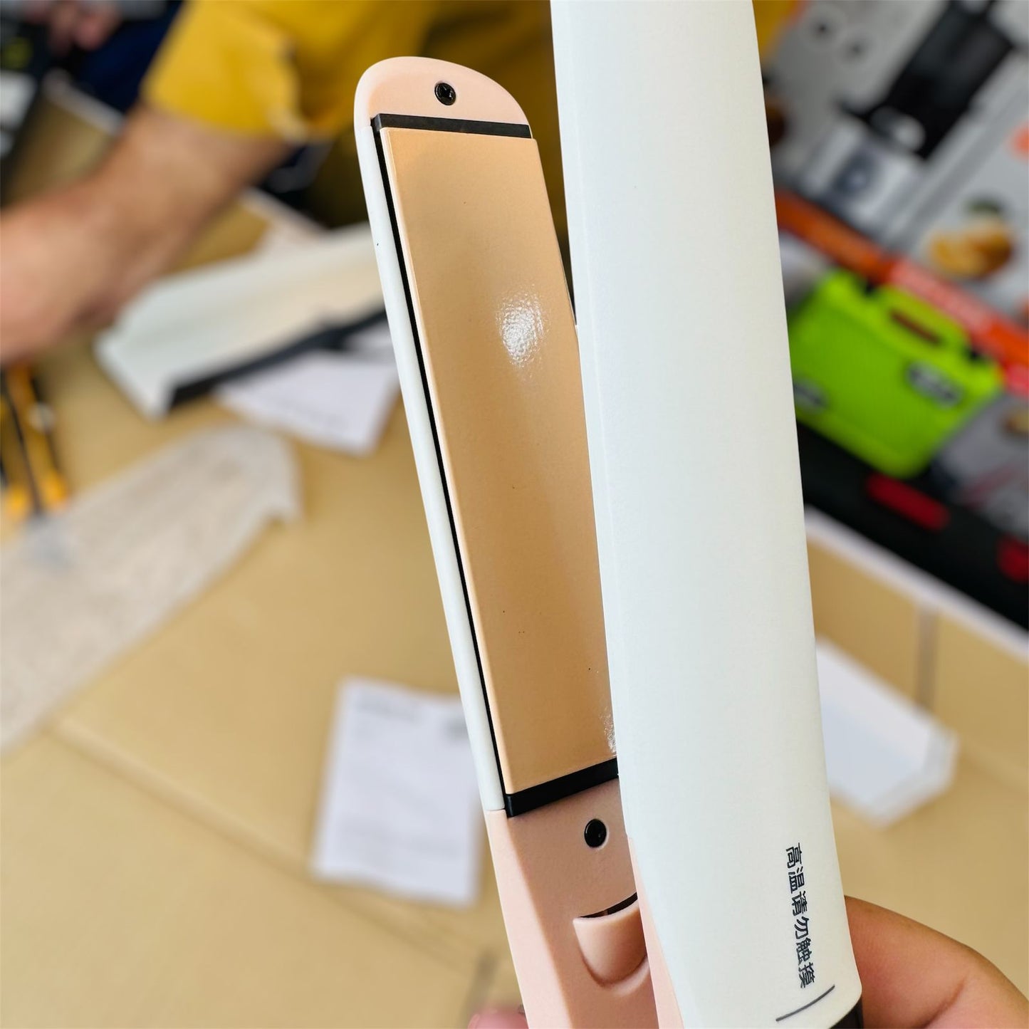 POVOS Digital Hair Straightener