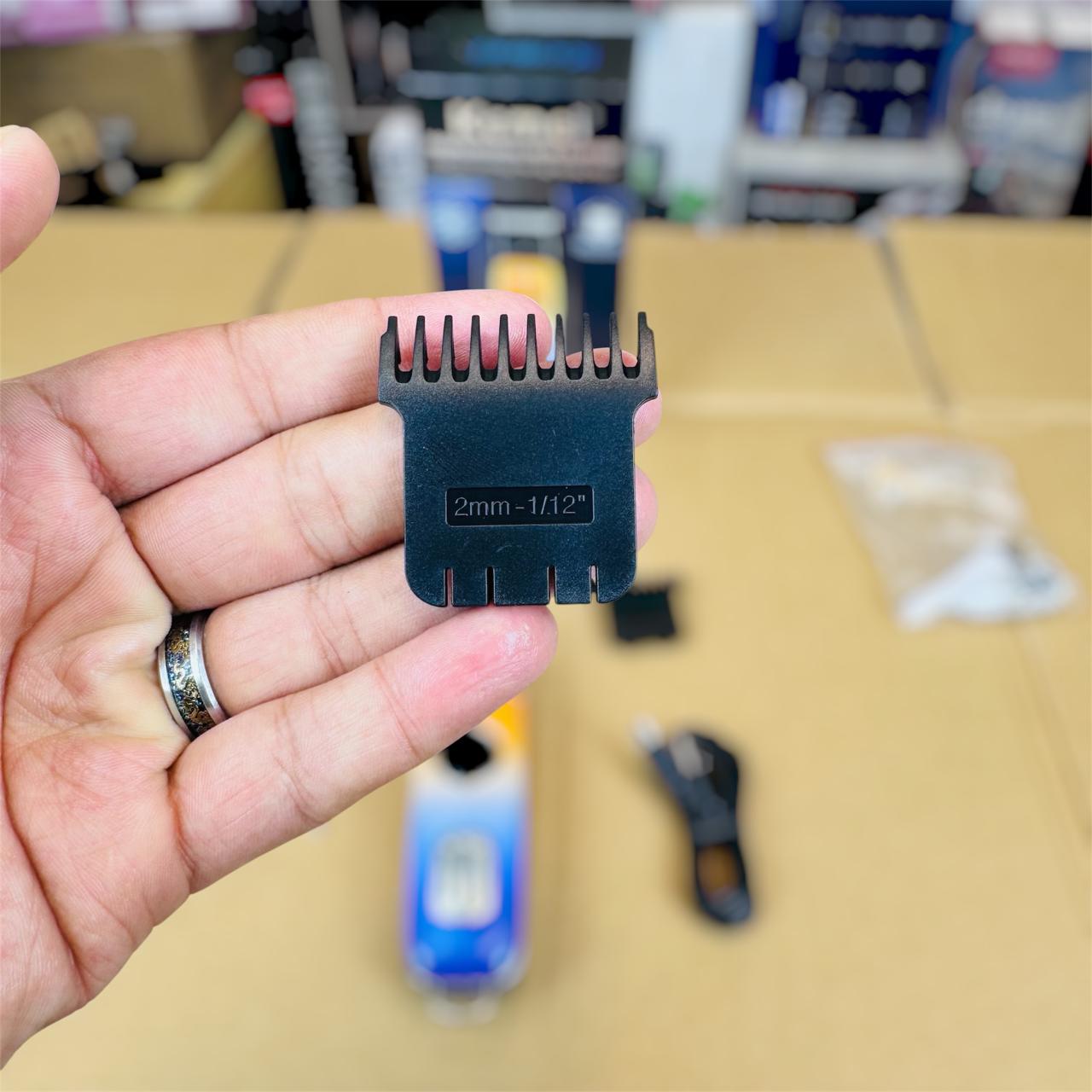 LOT imported kemei trimmer M km 1837