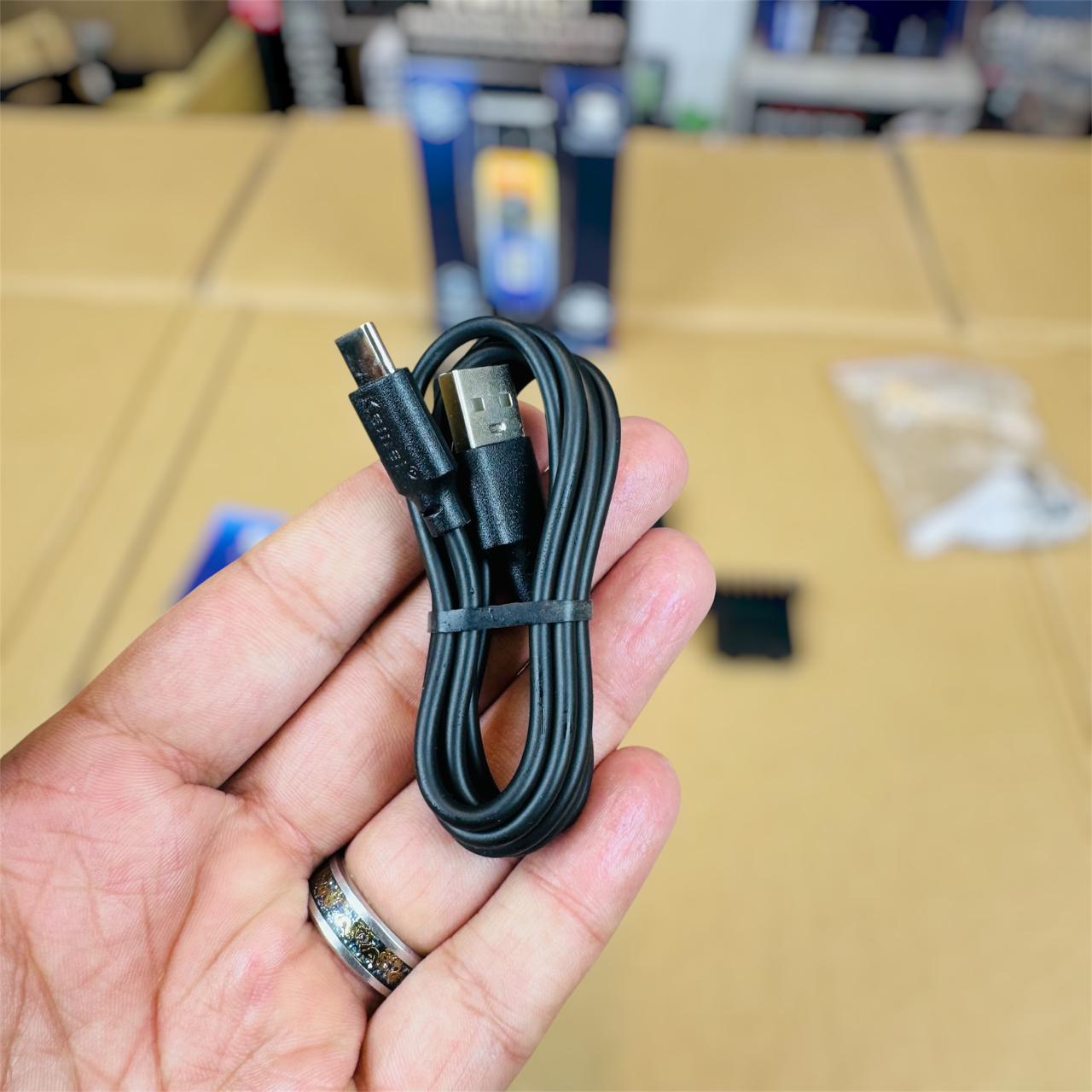 LOT imported kemei trimmer M km 1837